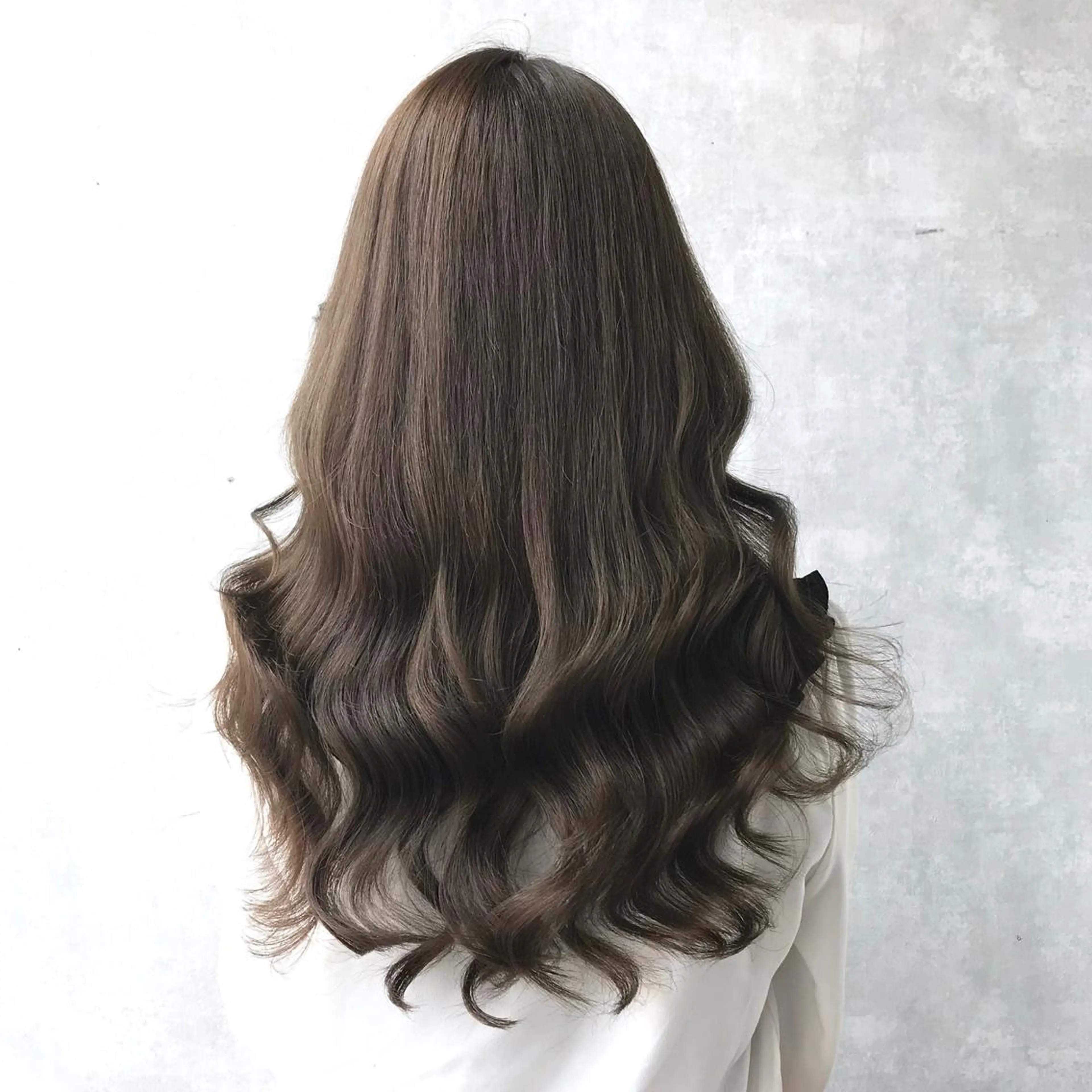 ロング カラー ブリーチ グレージュ ブリーチなしカラー ヨシンモリ ムルギョル巻き K-POP好き美容師 🇰🇷Kai.Yのヘアスタイル