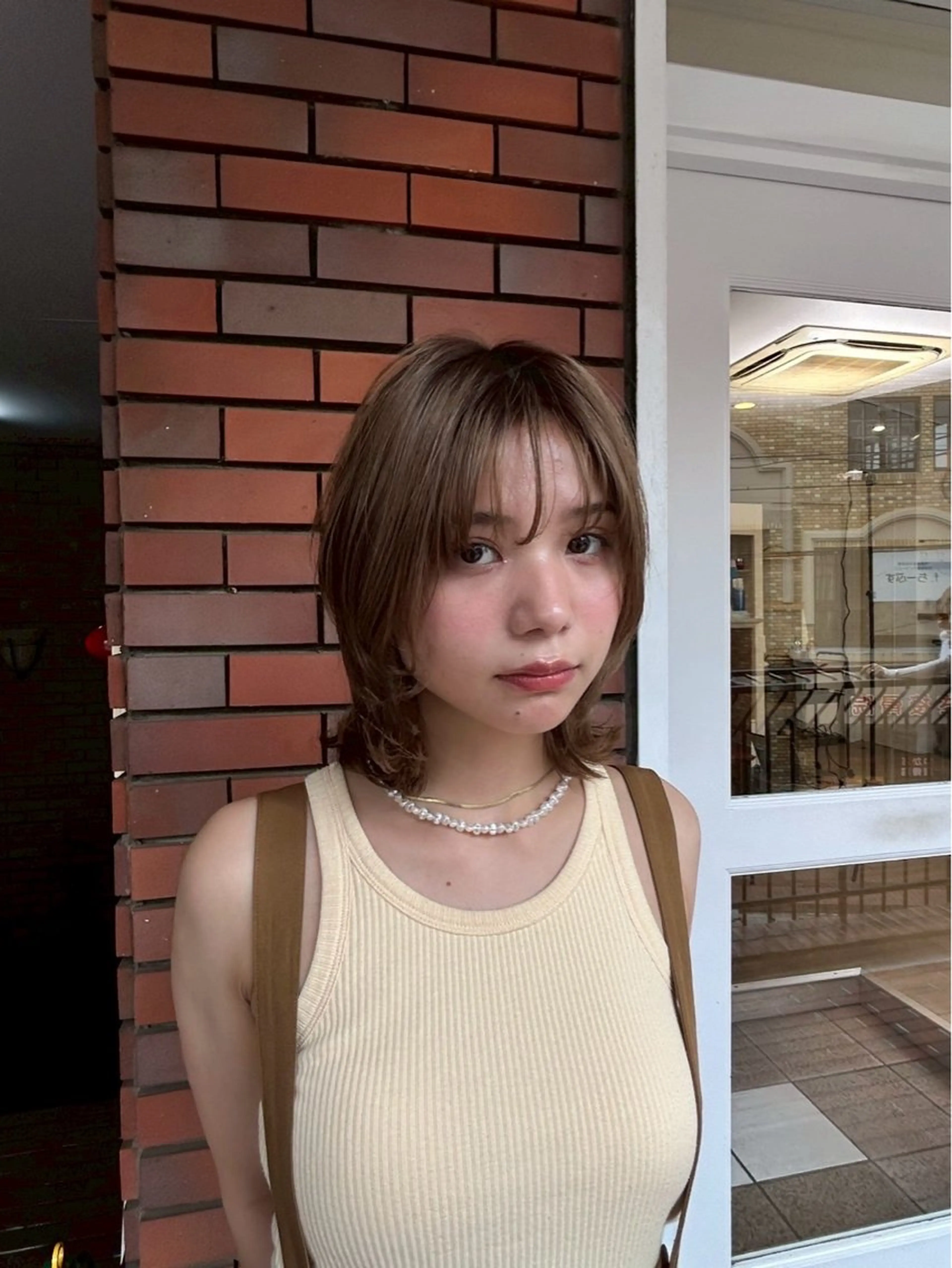 ミディアム 佃 風子のヘアスタイル