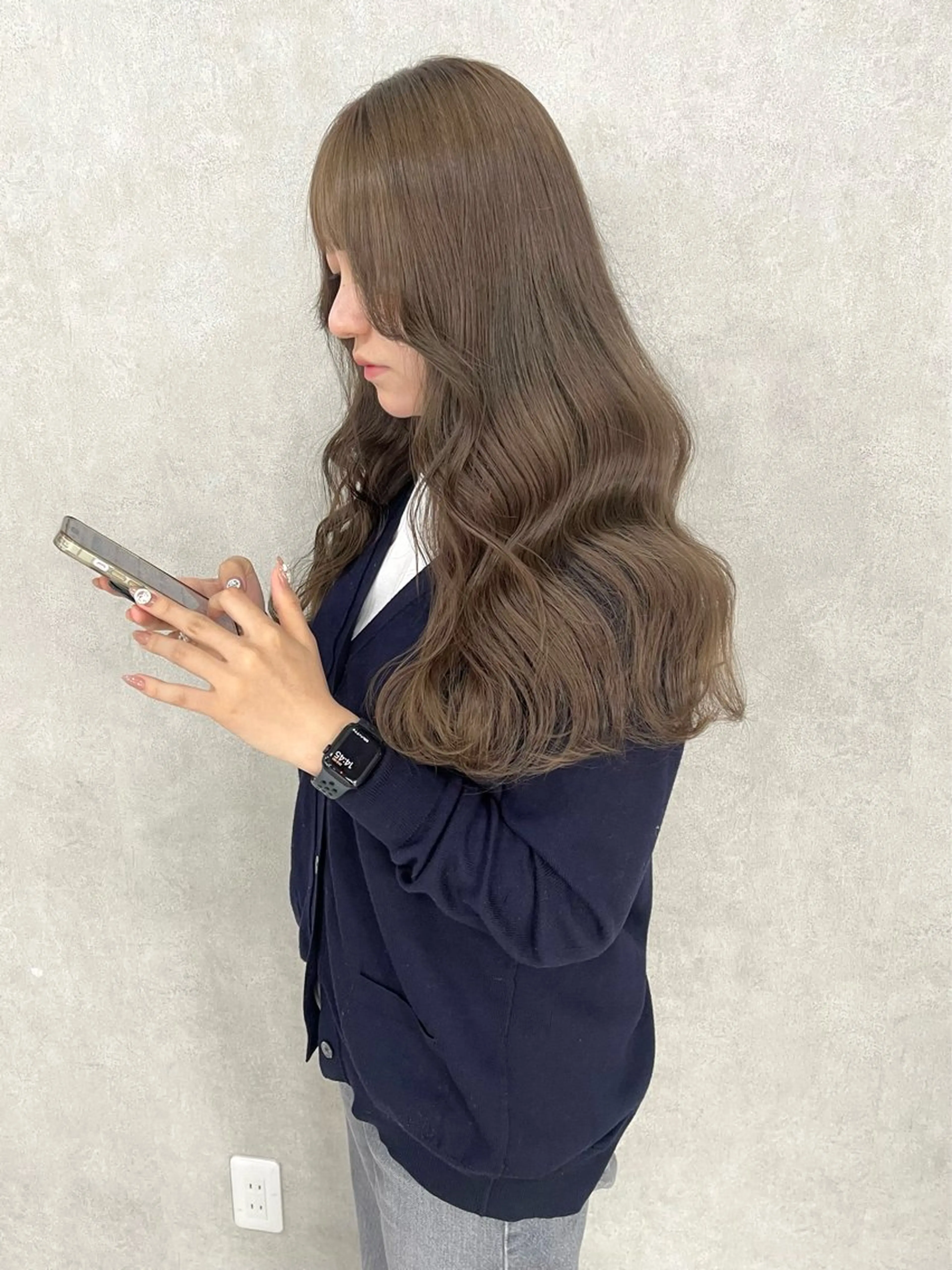 ロング カラー ベージュカラー オリーブベージュ カット ヘアカラー トリートメント 盛れる顔まわり✨🎀 レイヤー別所好葉のヘアスタイル