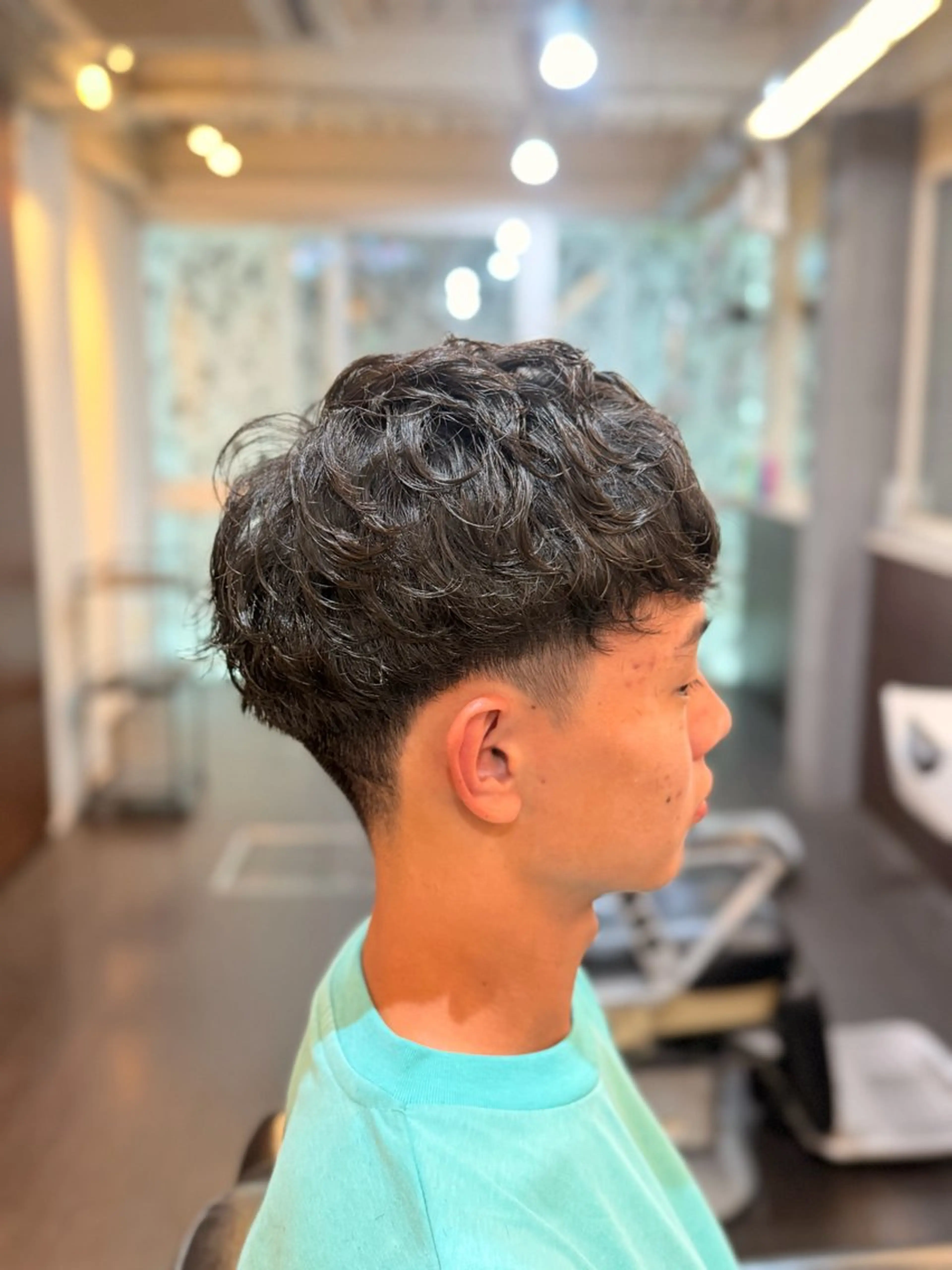 ミディアム パーマ メンズ カット パーマ きょーすけ 💈barberのヘアスタイル