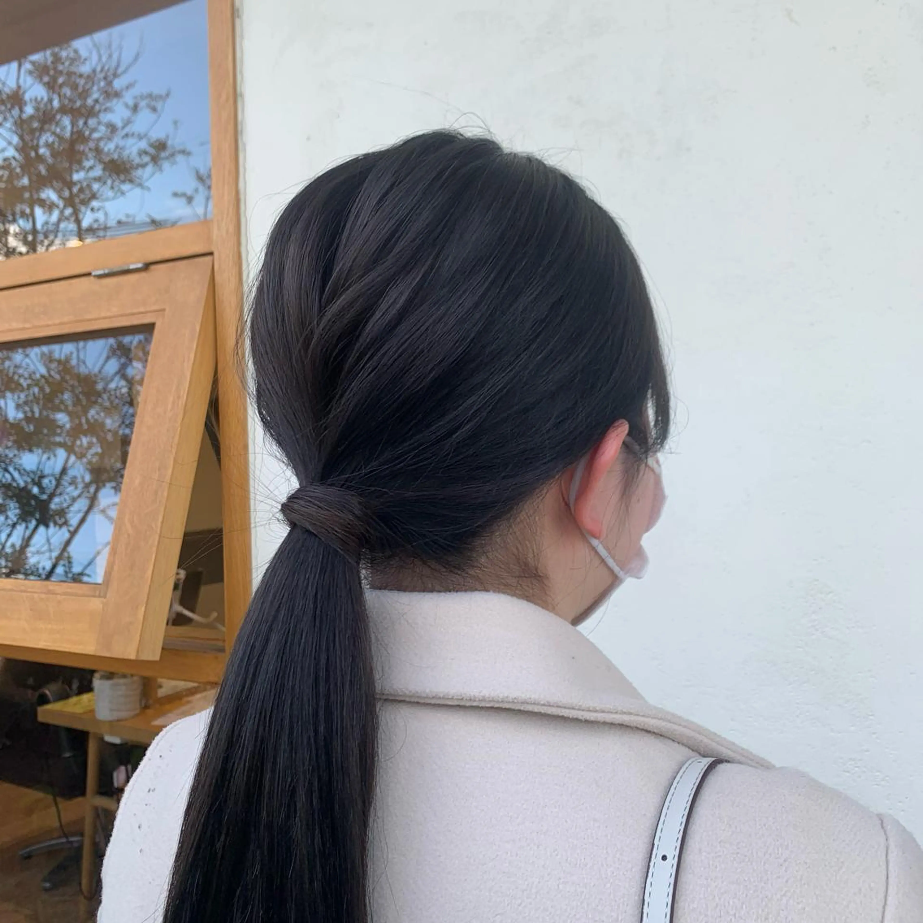 ロング カラー 黒髪 ブルーカラー ブルーブラック ヘアカラー トリートメント 山本 知佳のヘアスタイル