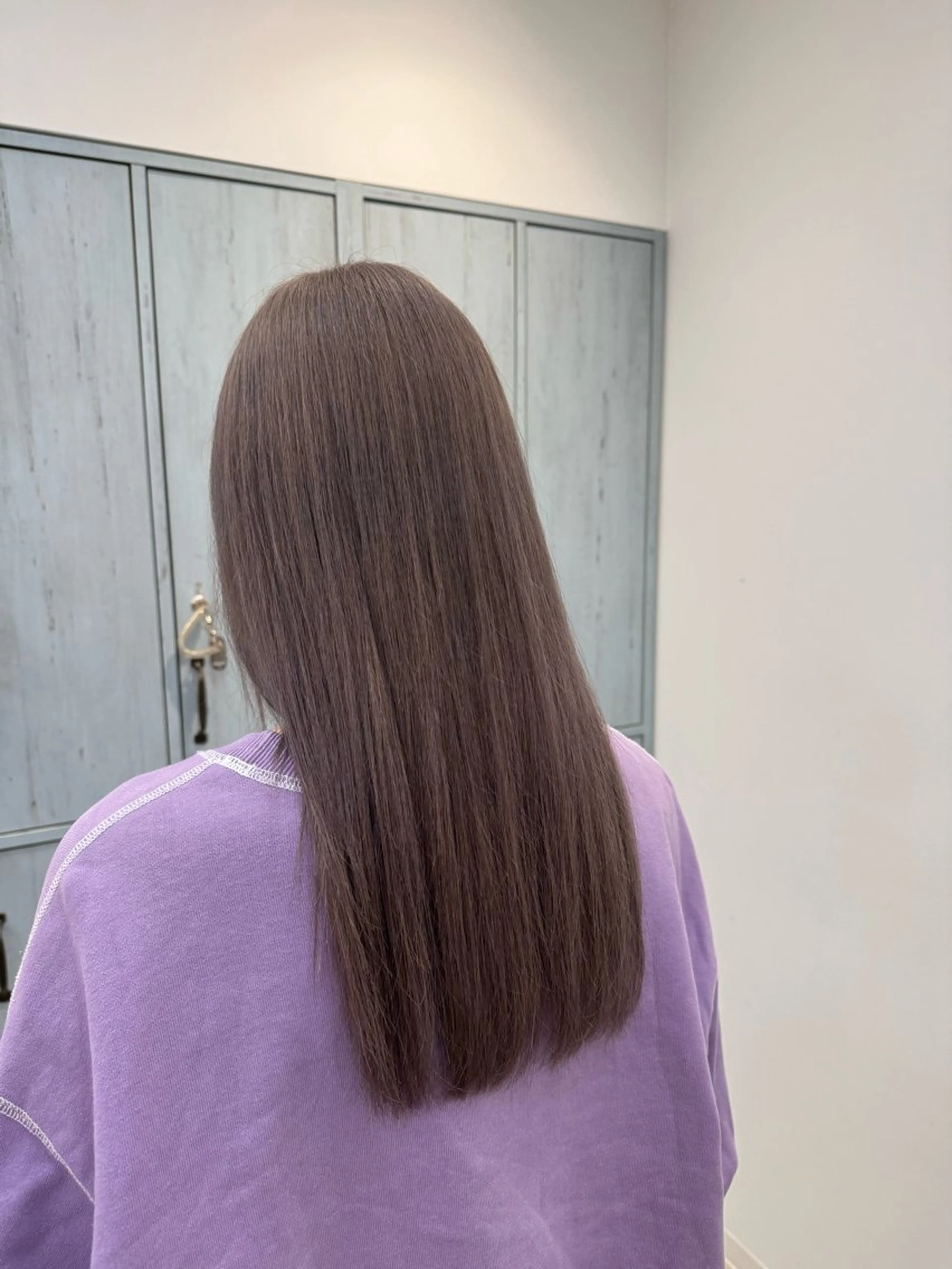 セミロング カラー セミロングパーマ バレイヤージュ ベージュカラー ブリーチ ブロンド ほの カラー特化/ ブリーチ/ボブのヘアスタイル