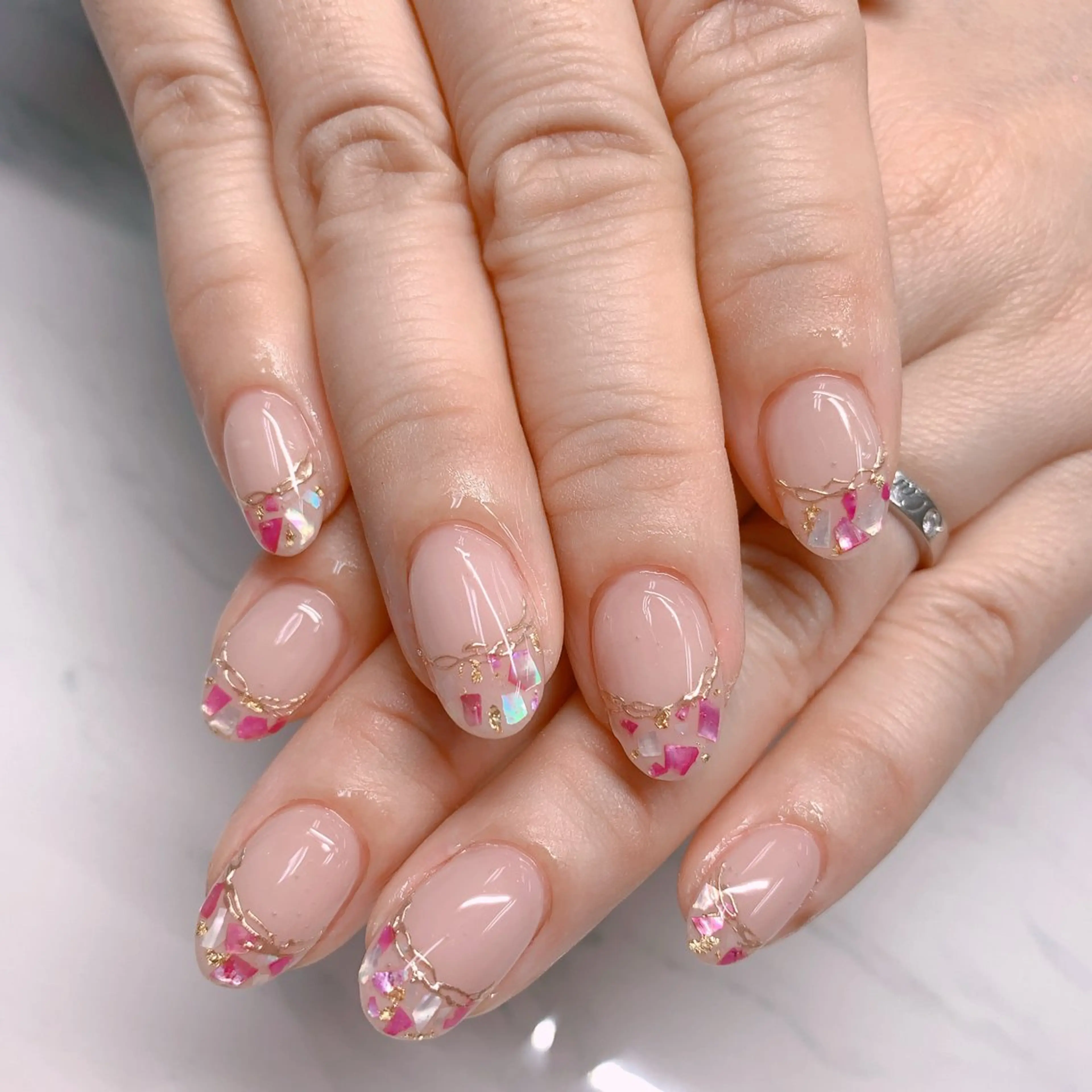 ネイル オーロラネイル 長さ出し フットネイル ジェルネイル キラキラネイル ハンドネイル インフィニティ ネイルサロンのネイルデザイン