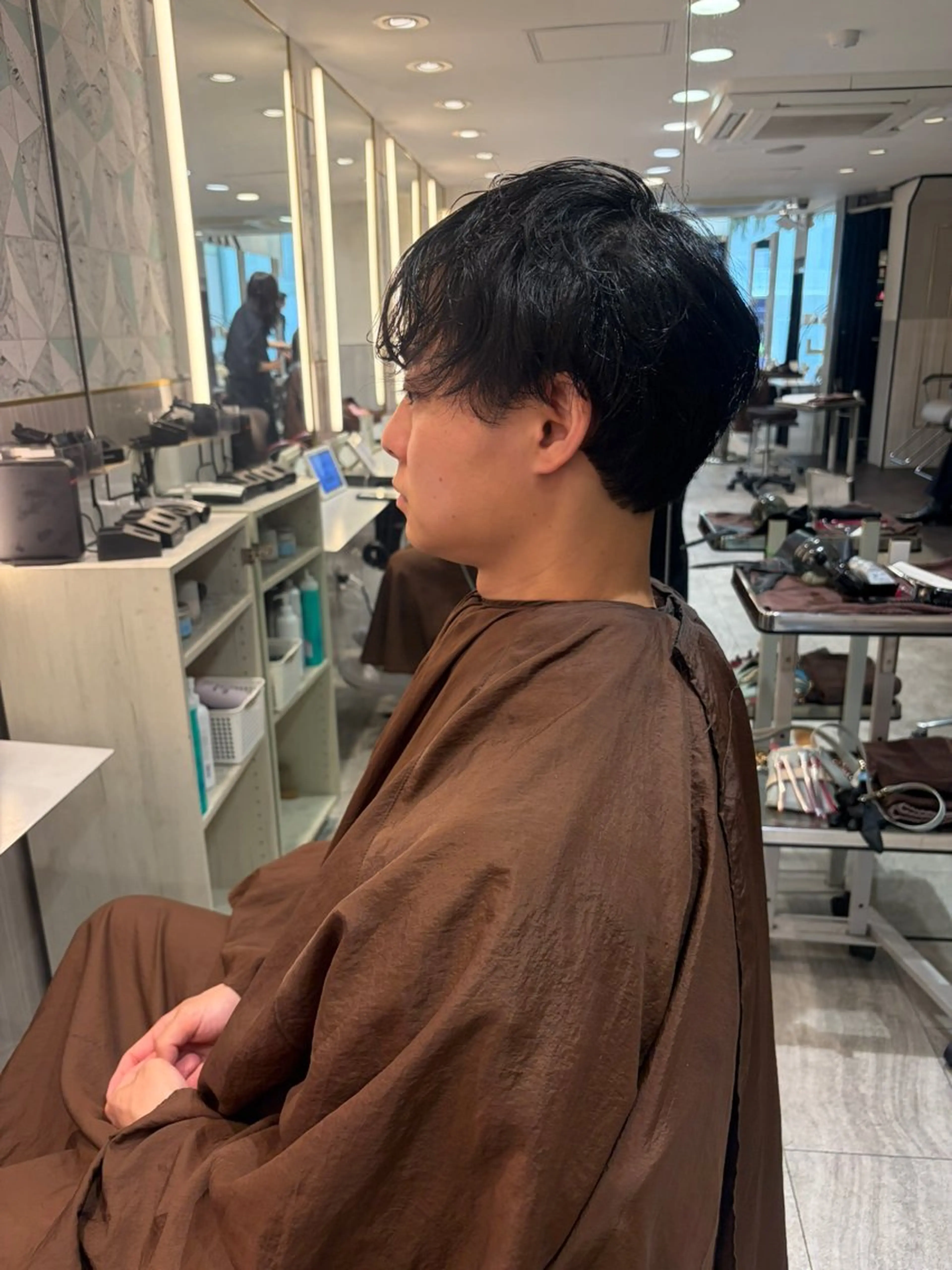 パーマ メンズ earth銀座 青山🩵のヘアスタイル