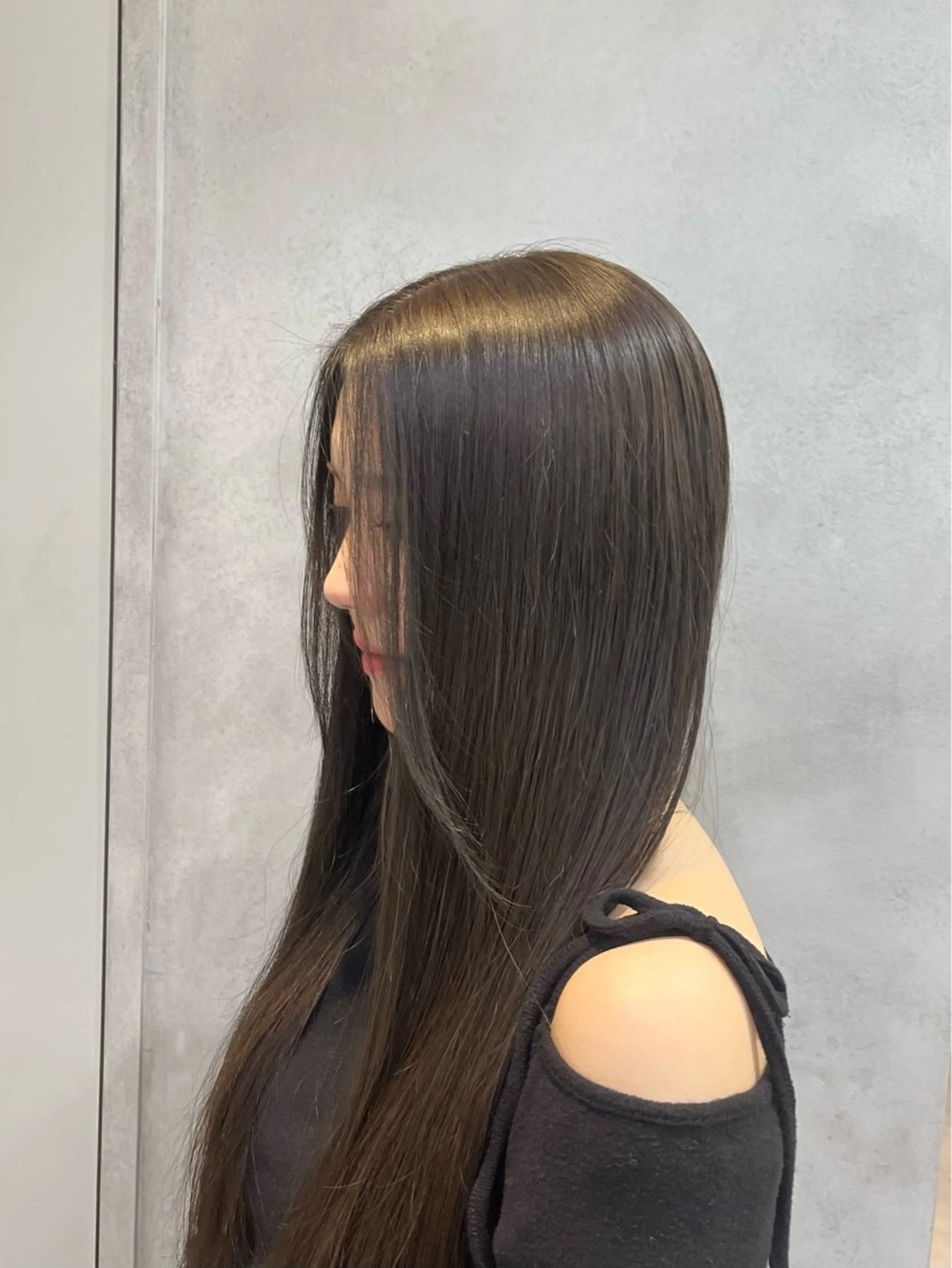 ロング 透明感カラー🕊🤍 アサノ マユのヘアスタイル