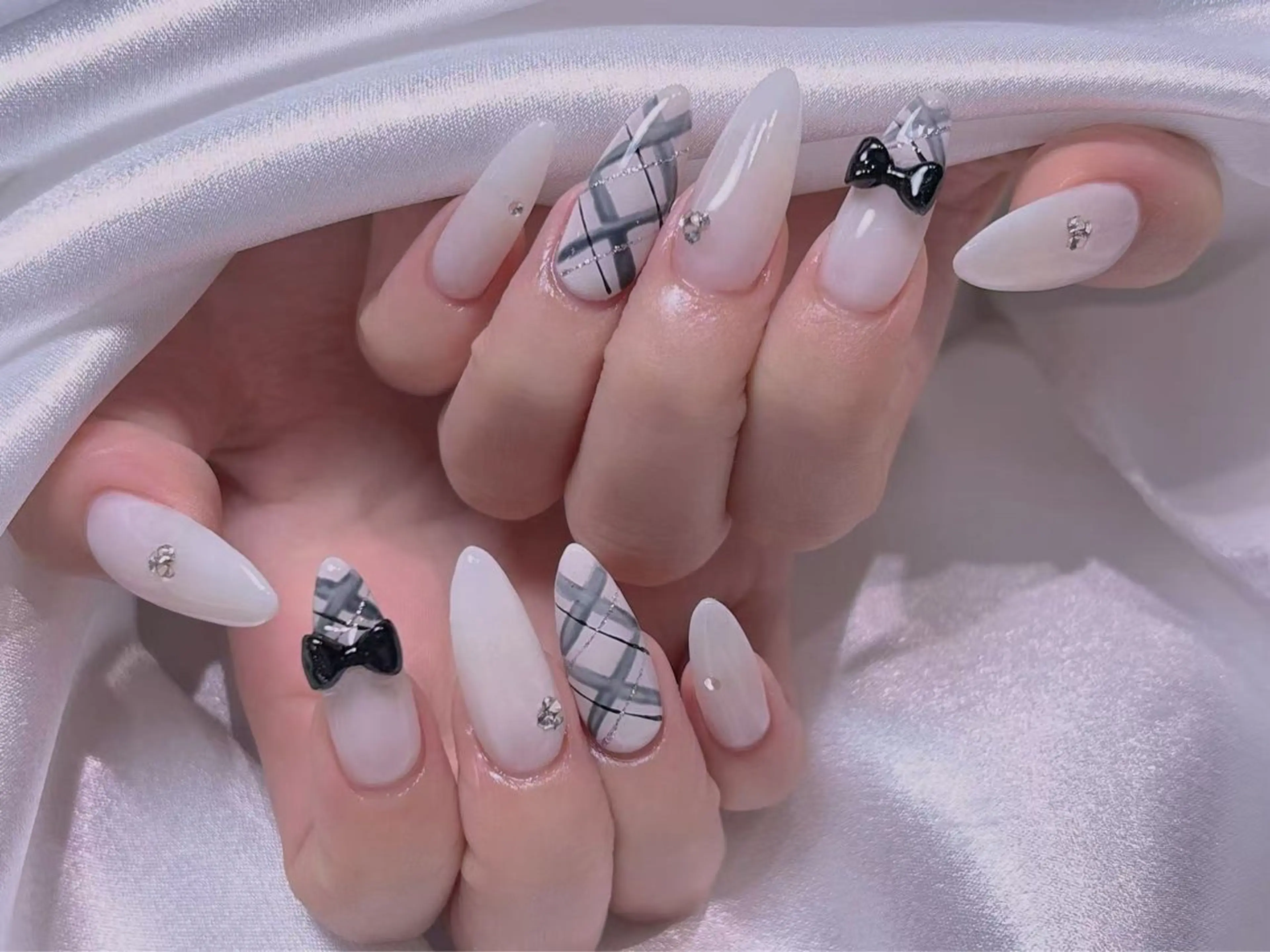 ネイル 長さ出し専門店 RIRIのネイルデザイン