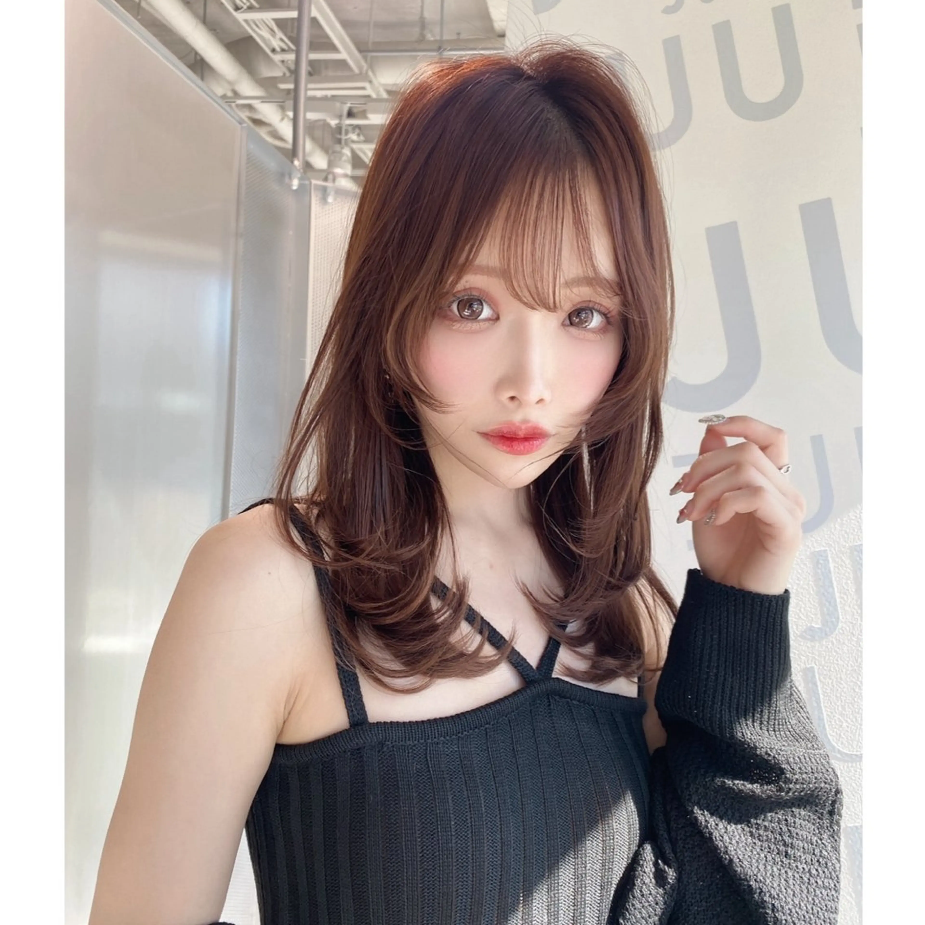 セミロング レッドブラウン レイヤーカット ヘアカラー 森 隆秀/韓国ヘアのヘアスタイル