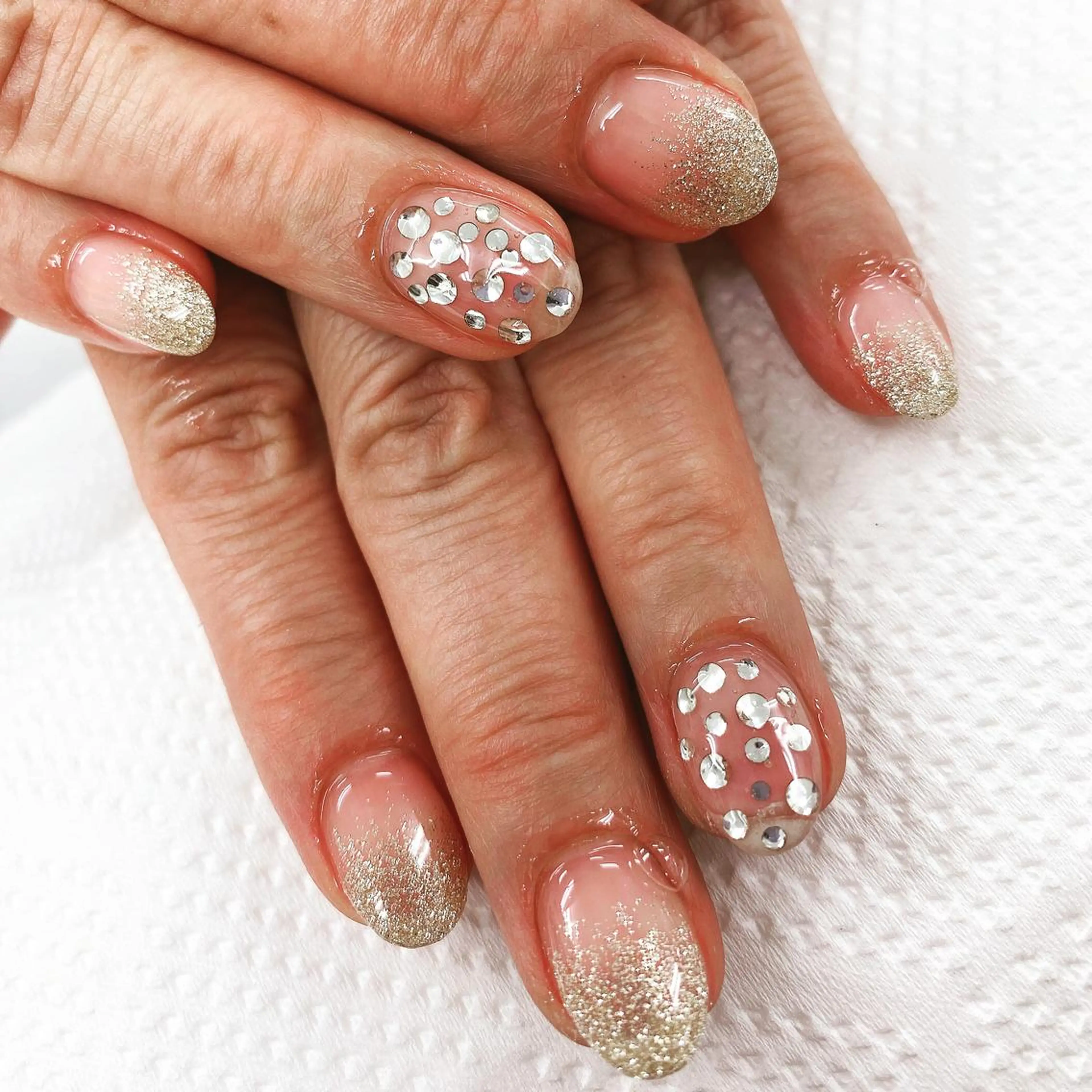 ネイル ストーンネイル N._._. clawのネイルデザイン