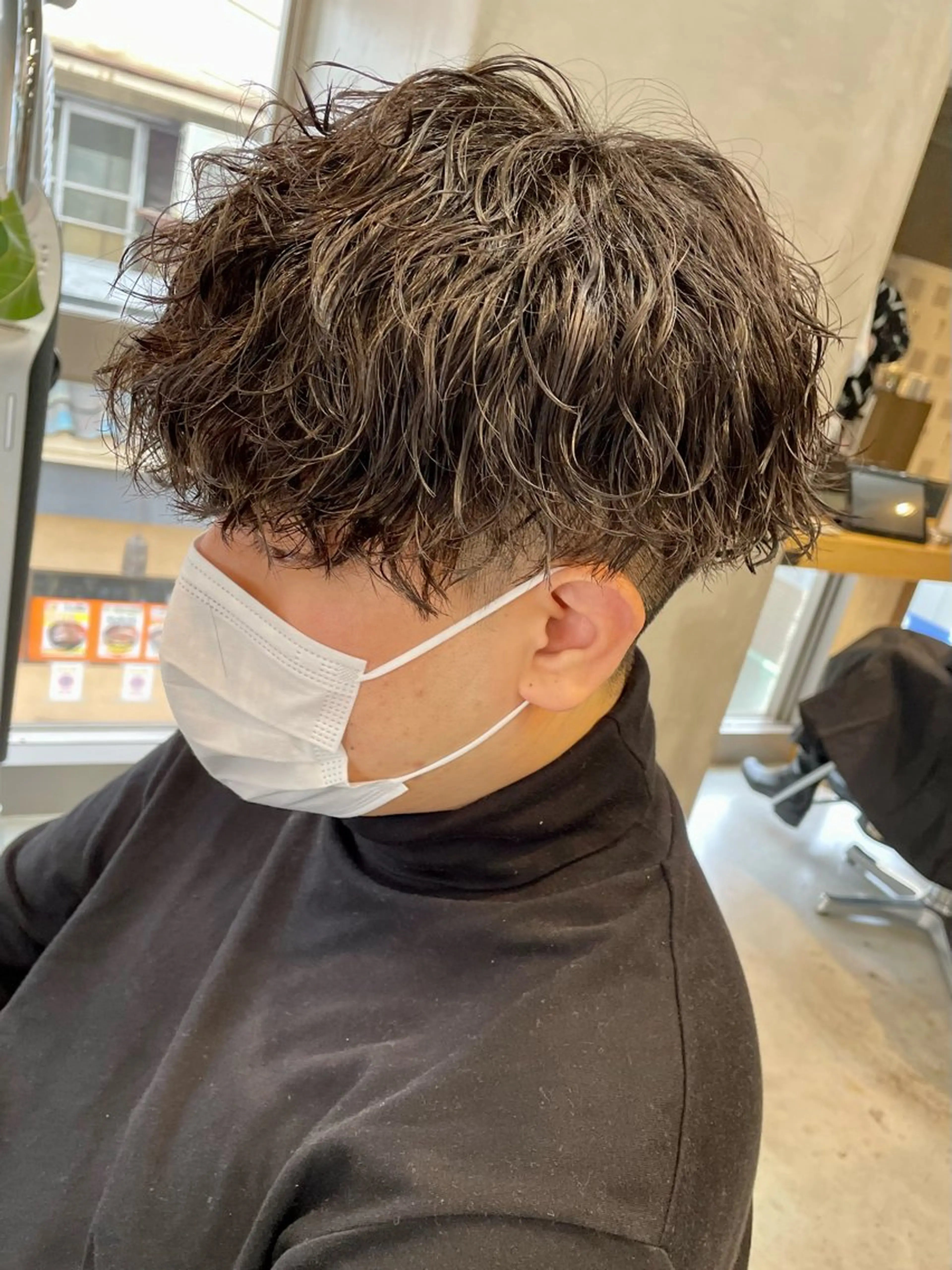 パーマ メンズ GULGUL 小関 伊吹のヘアスタイル