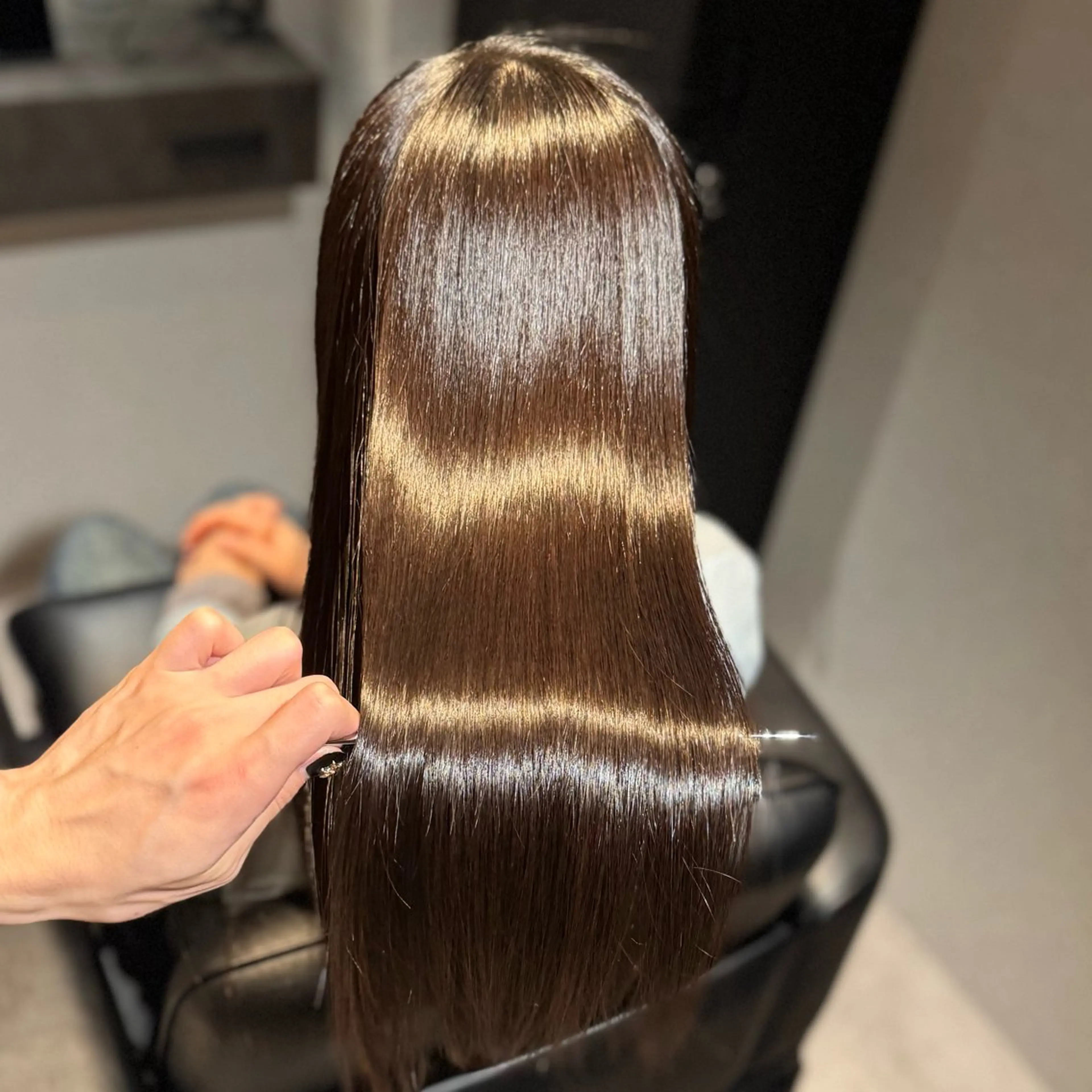 ロング パーマ 髪質改善 韓国風ヘア 縮毛矯正 トリートメント ヘアカラー トリートメント 髪質改善Ⅰ透明感 艶カラーⅠたつやのヘアスタイル