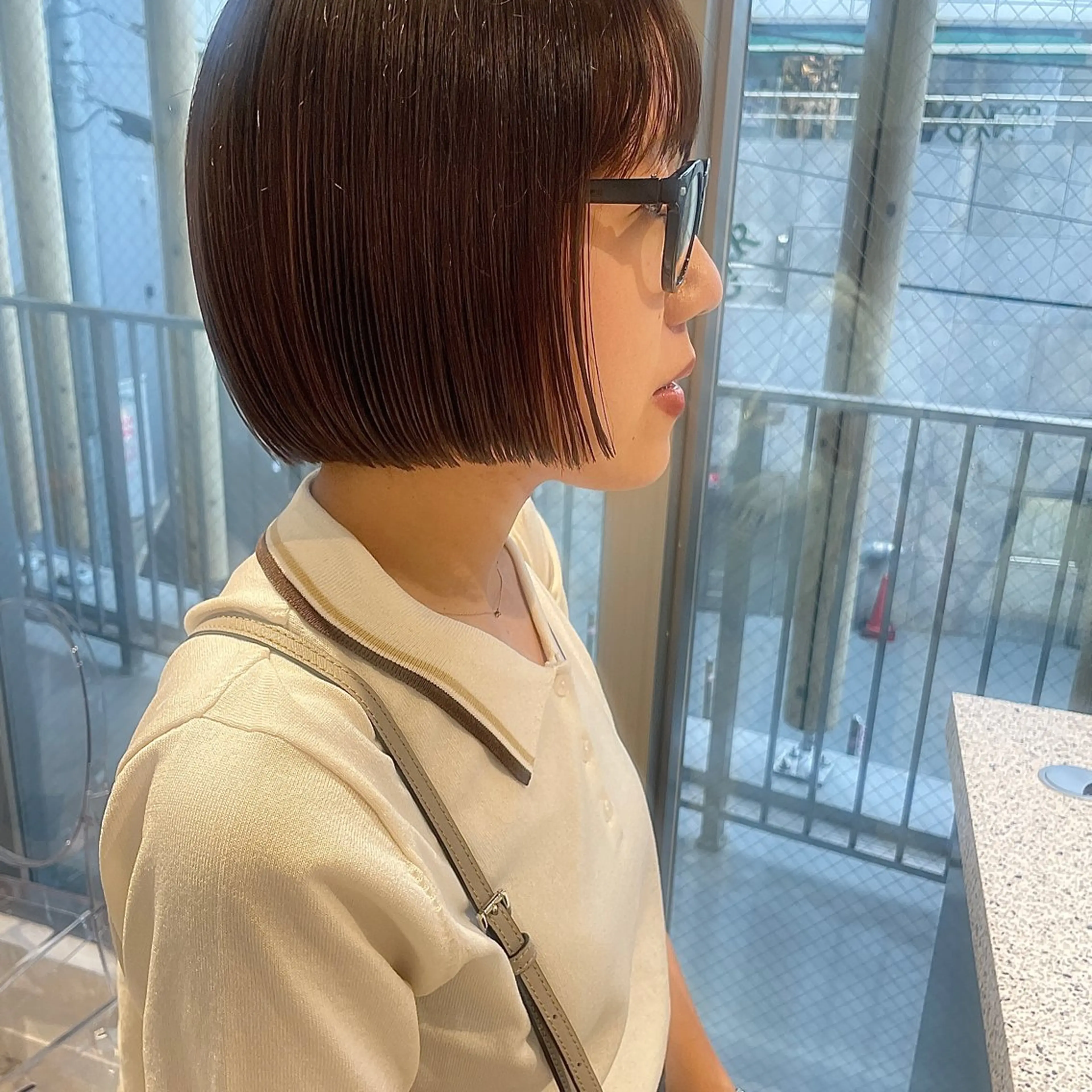 ショート カット 抜け感ボブ×パーマ ｜kazaneのヘアスタイル