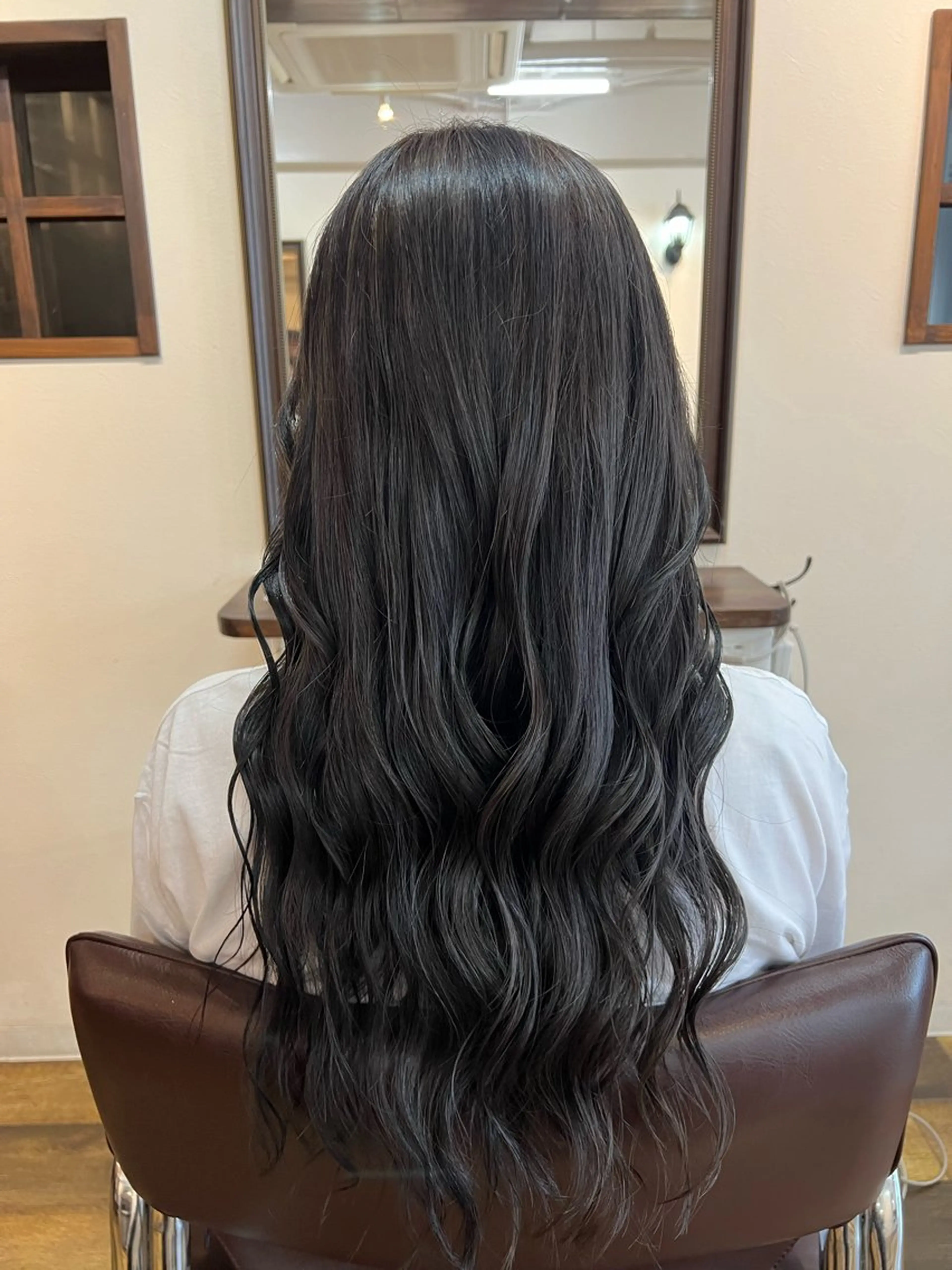 ロング カラー 大西 碧海のヘアスタイル