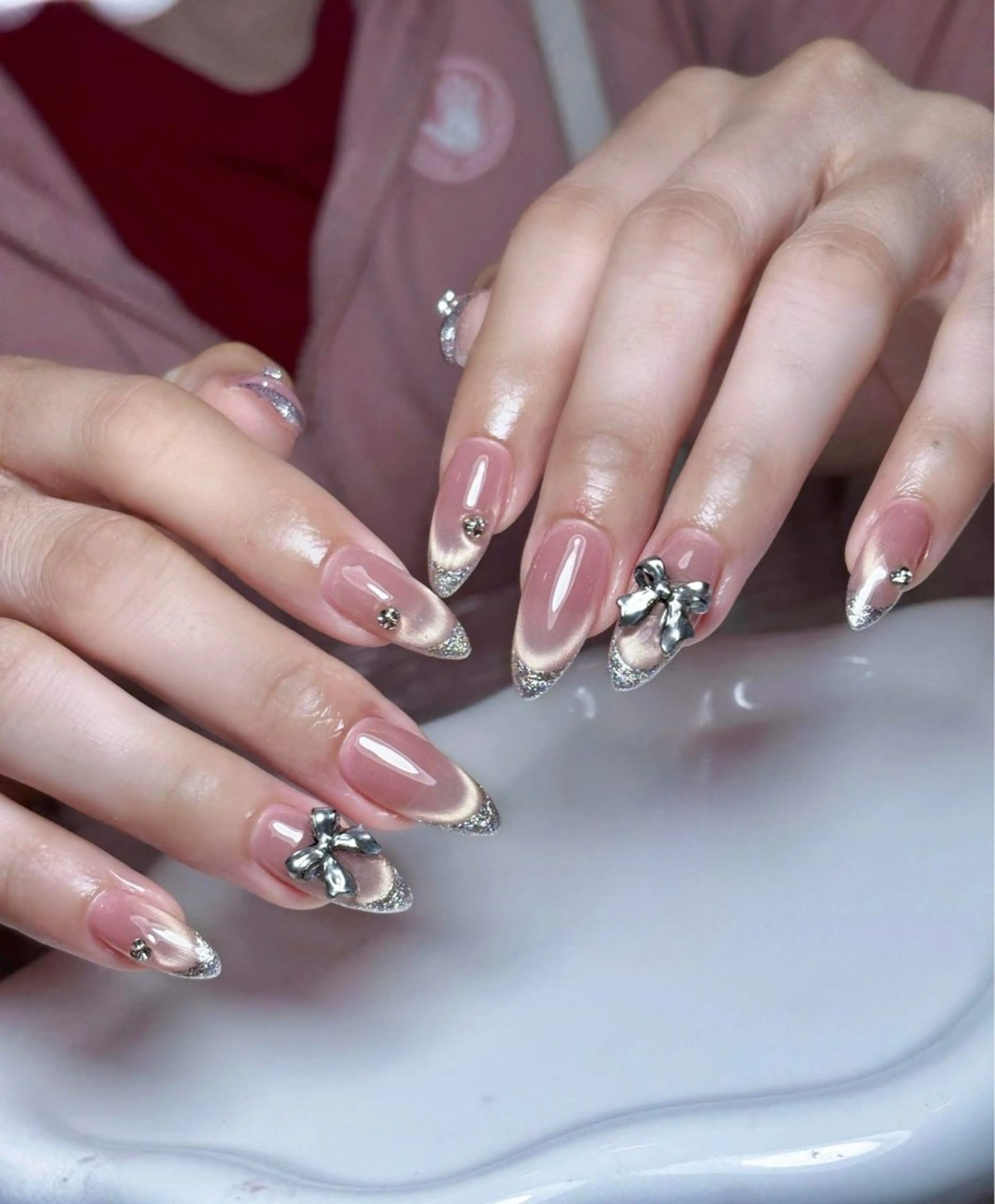 ネイル オーロラネイル ブルー チークネイル 長さ出し フットネイル ハンドネイル JIN 168 新大久保のネイルデザイン