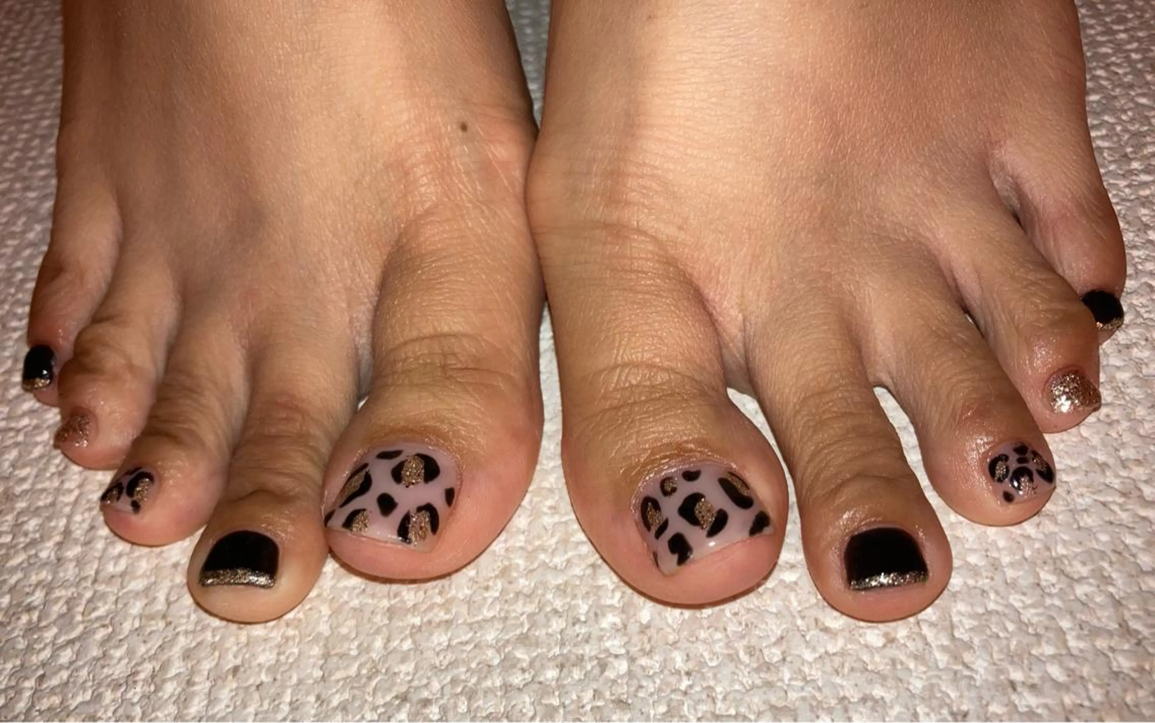 ショート ネイル ハンドネイル フットネイル ✴︎ Delightのネイルデザイン