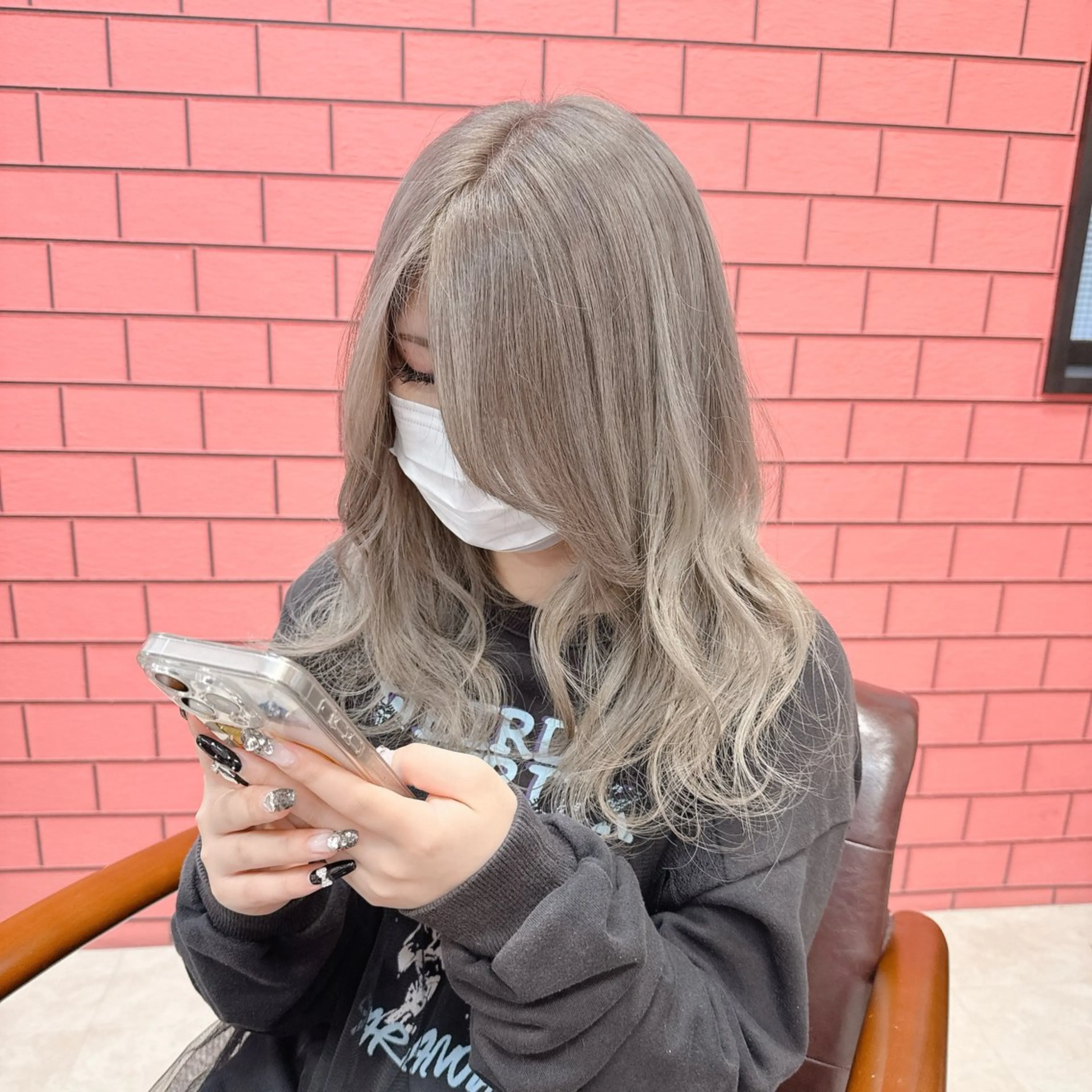 ロング カラー バレイヤージュ ブリーチ ケアブリーチ ダブルカラー イヤリングカラー ヘアカラー トリートメント デザインカラー 髪質改善Lilithのその他イメージ