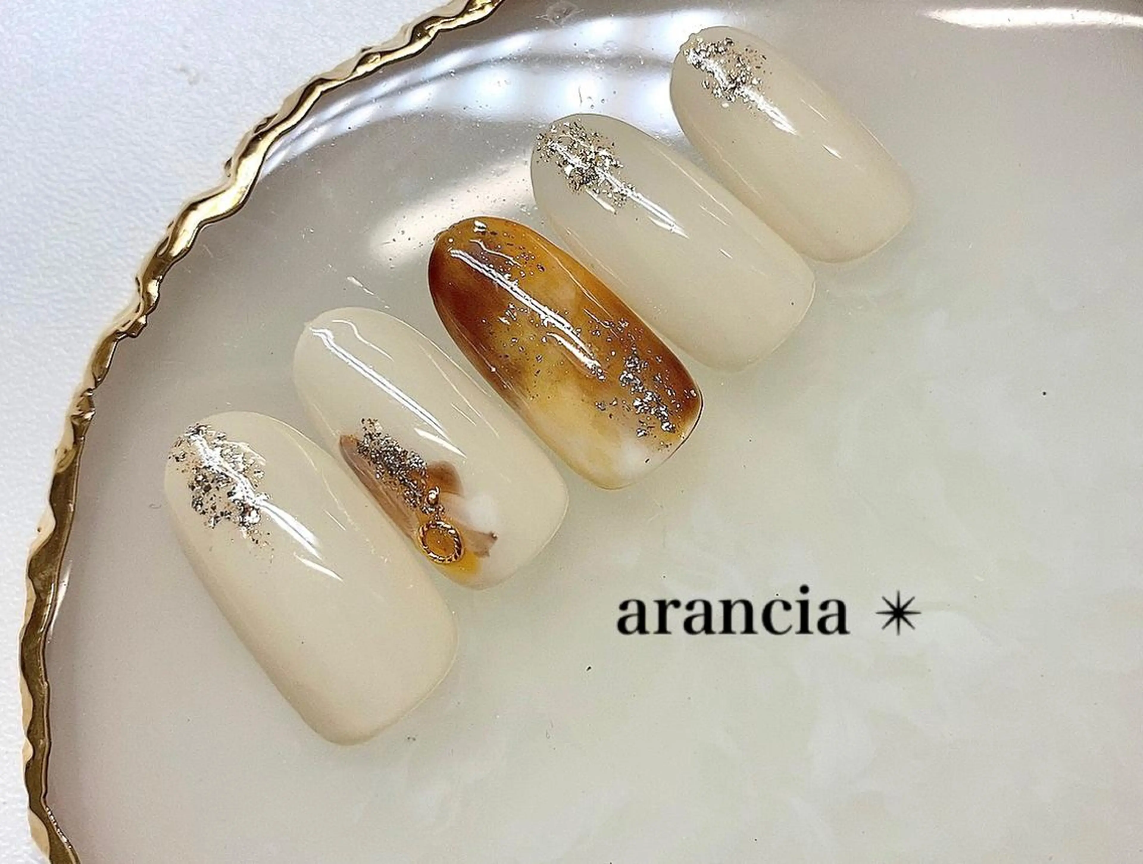 ネイル ハンドケア arancia /moeのネイルデザイン