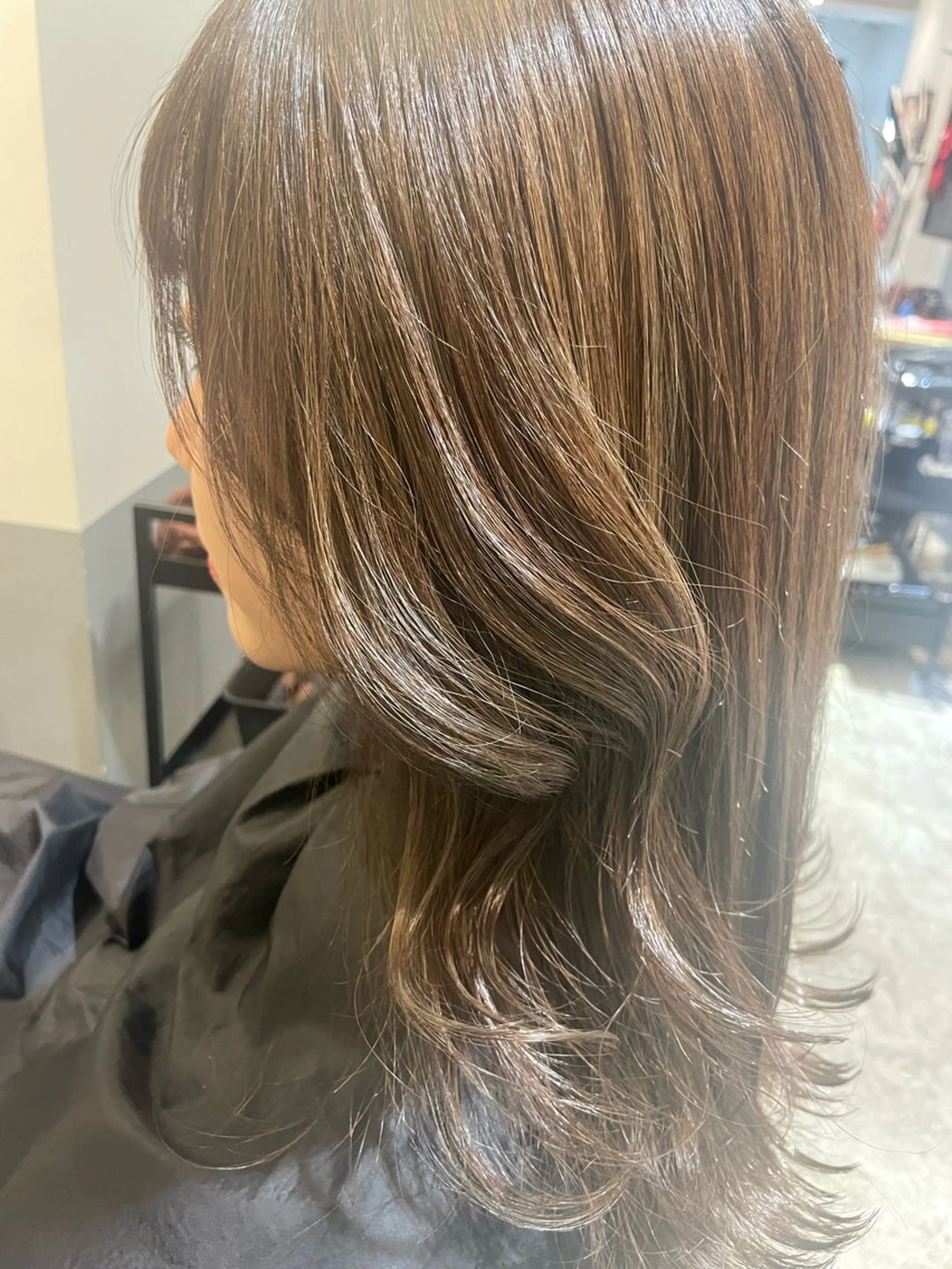 セミロング 田中 志織のヘアスタイル