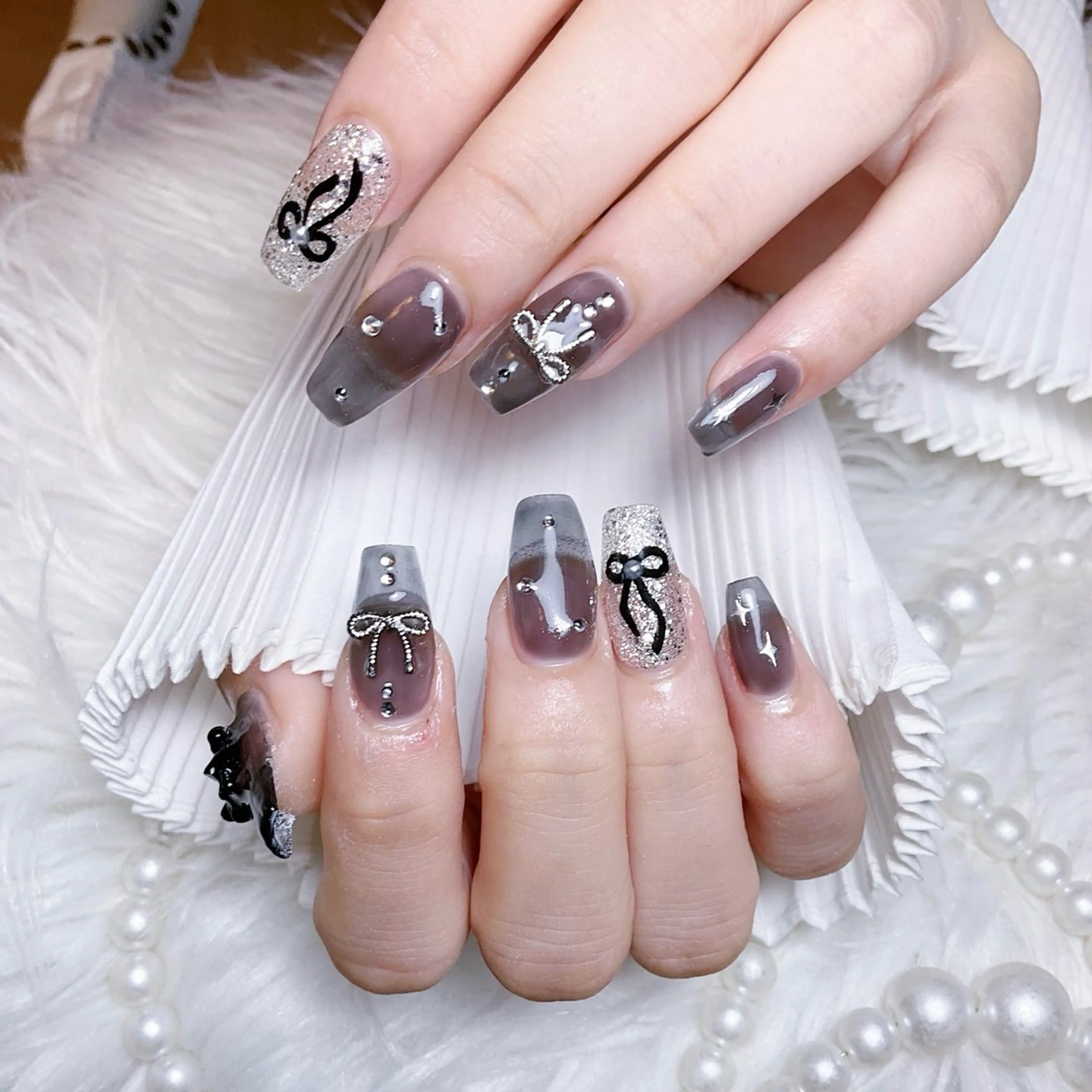 ネイル ハンドネイル 🍭Yun nail hyejin🌸のネイルデザイン