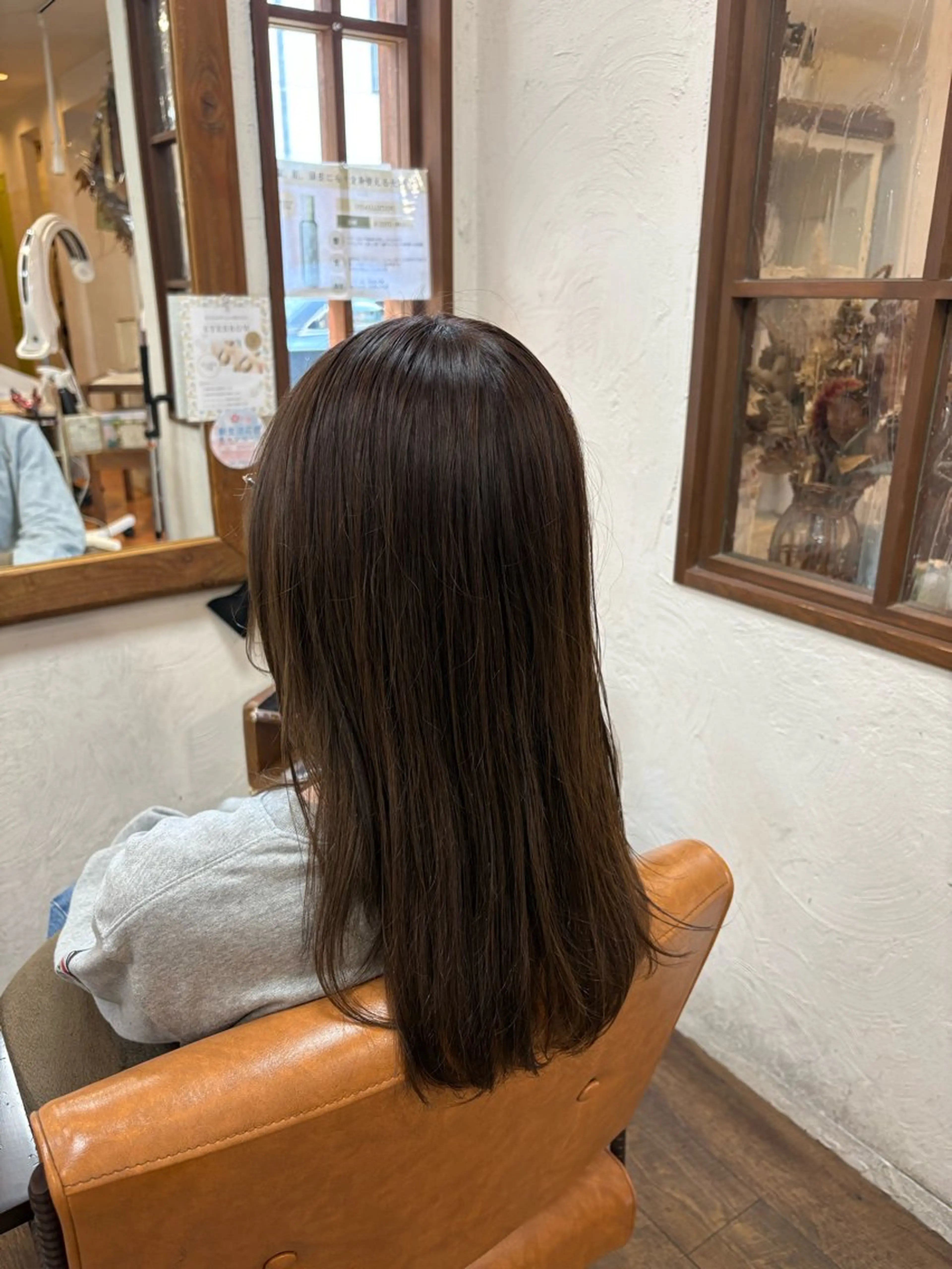 セミロング 元山 透明感艶カラー 🌻レイヤーカットのヘアスタイル
