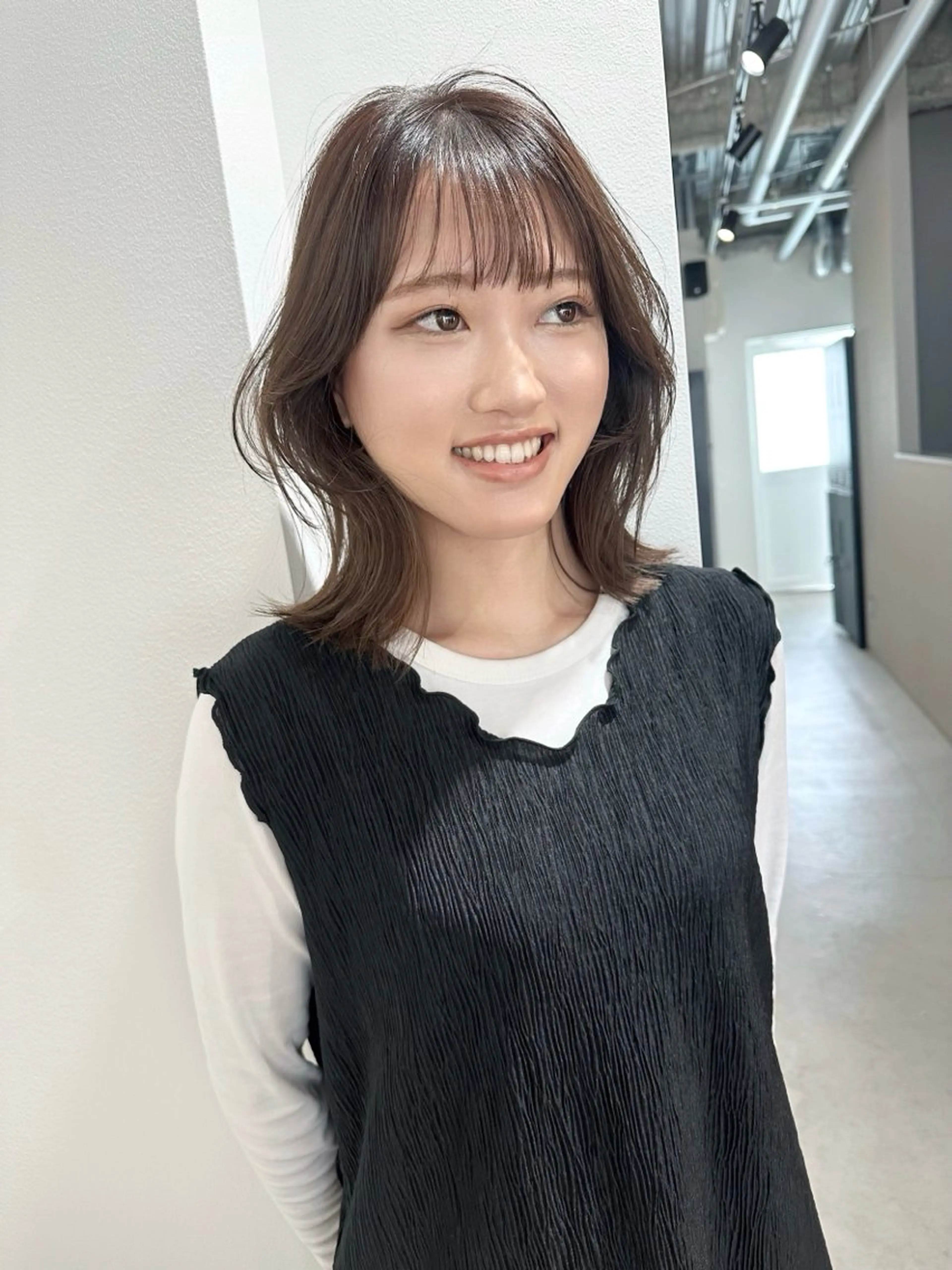 セミロング カラー 透明感カラー 掛田 翔のヘアスタイル