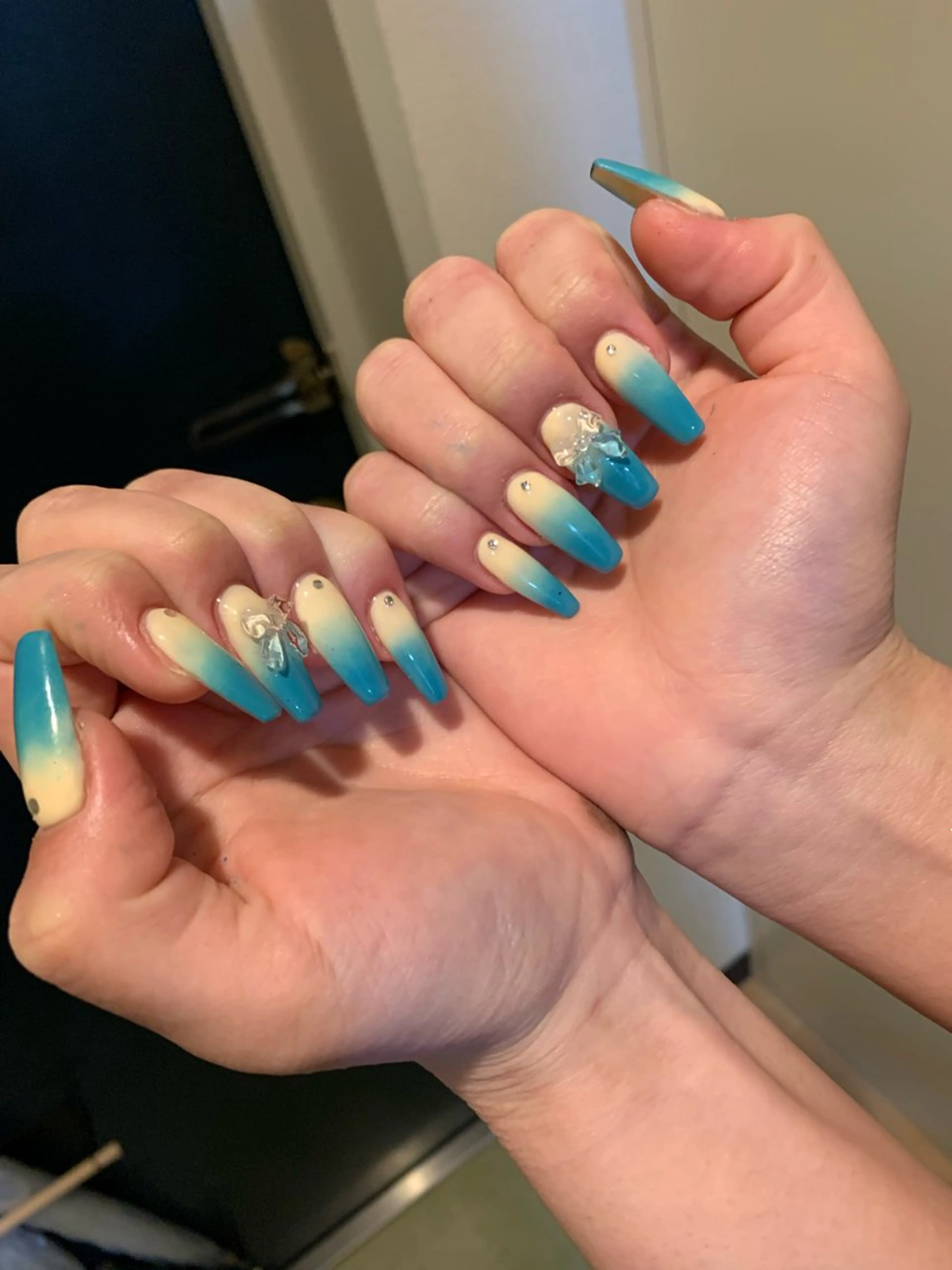ネイル グラデーション ネイルチップ ハンドネイル ANA.CHUO NAILSのネイルデザイン