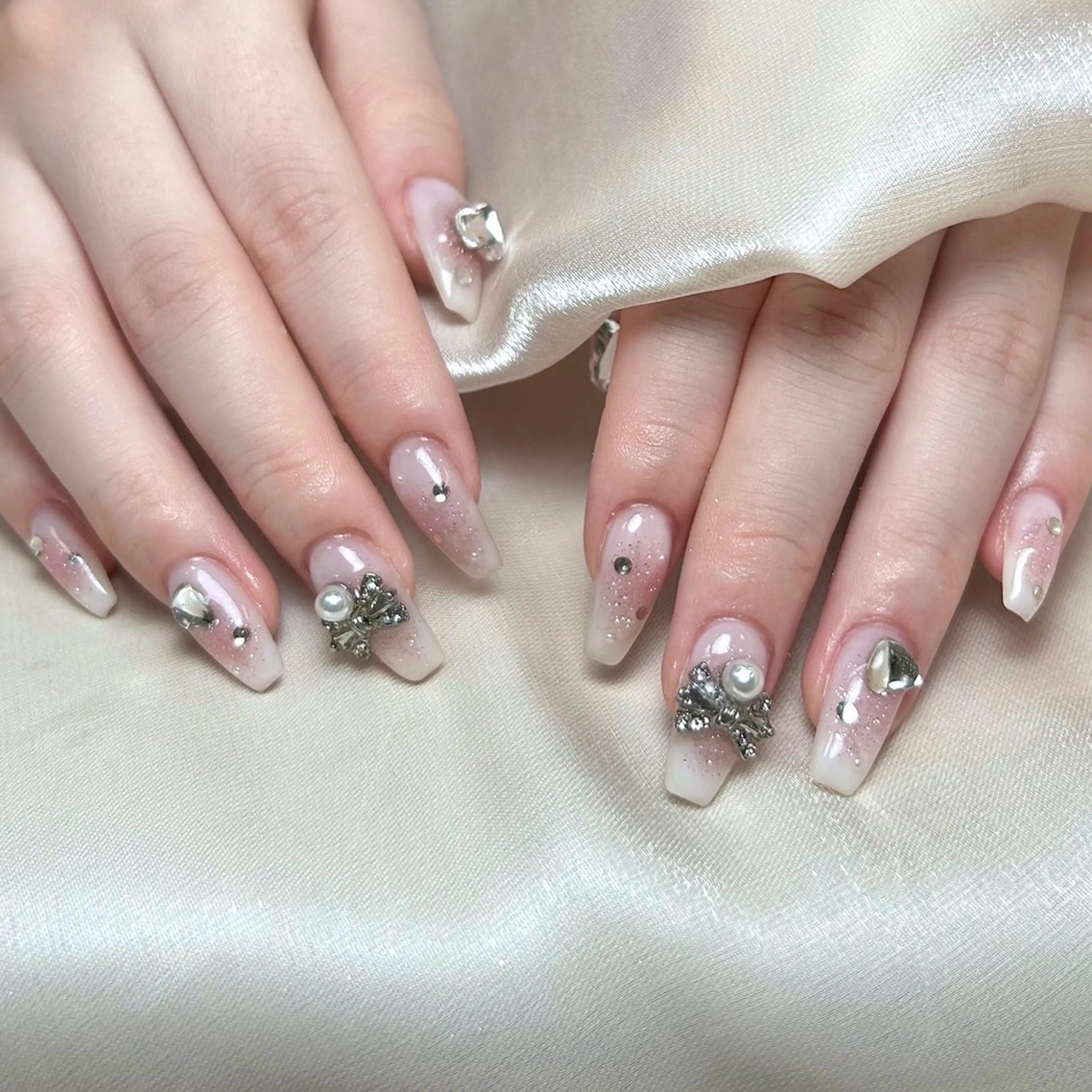 ネイル Maggie Nail🦩のネイルデザイン
