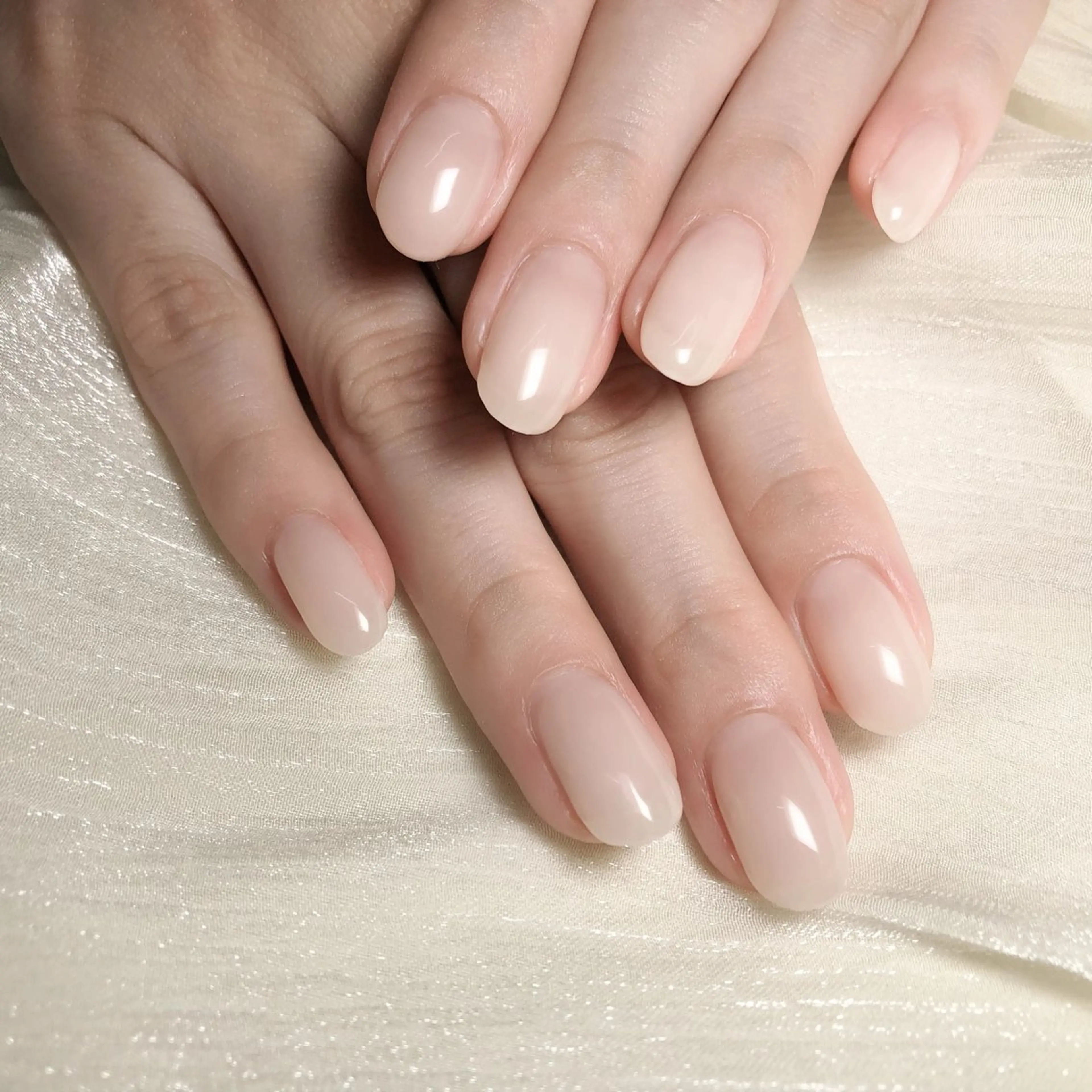 ネイル マグネットネイル オフィスネイル ワンカラーネイル ピンク シンプルネイル Salon GEM(ジェム)のネイルデザイン