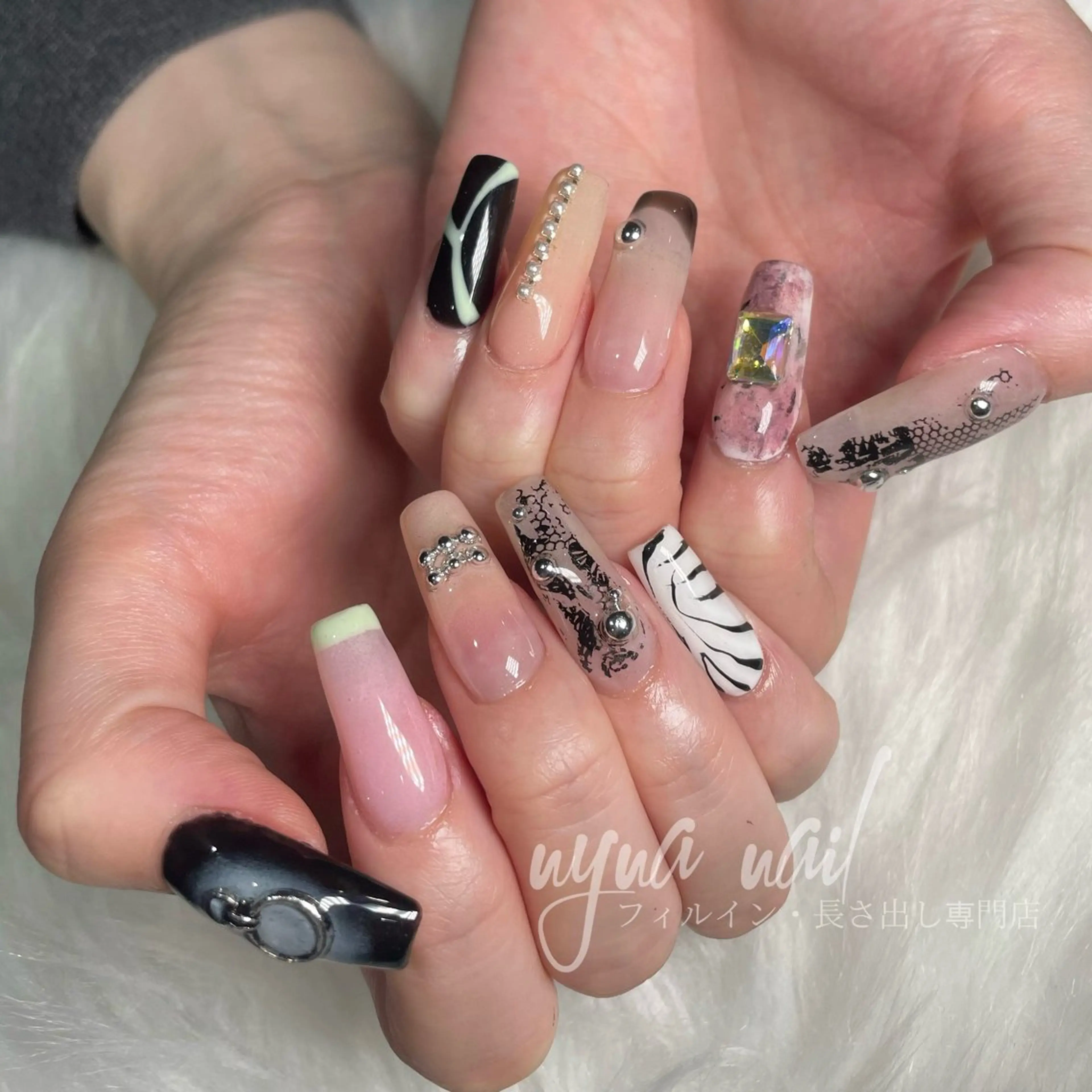 ネイル Nyna nail Chiakiのネイルデザイン