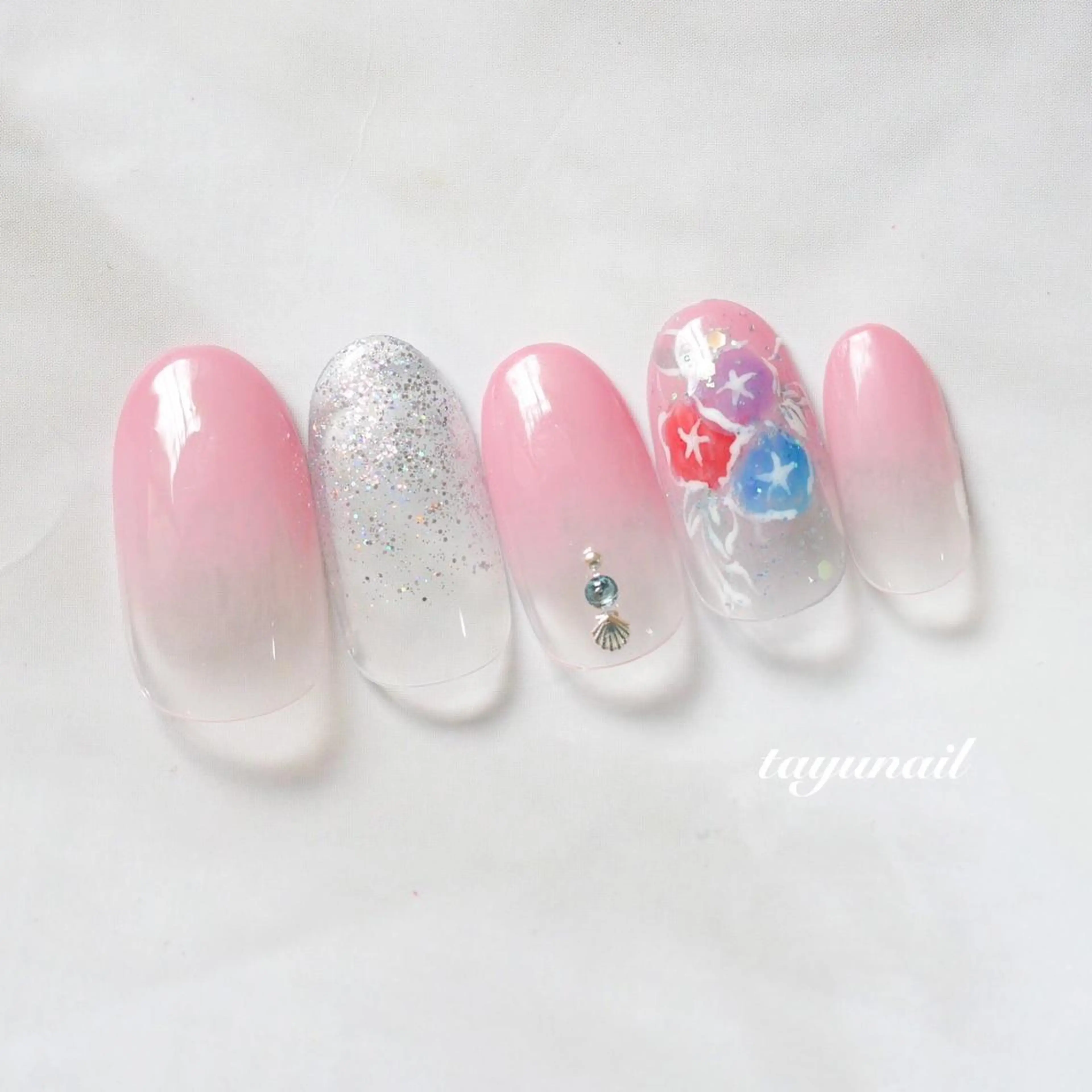 ネイル アートネイル ジェルネイル グラデーション ニュアンスネイル ワンカラーネイル ハンドネイル ネイルサロン 【たゆnail】のネイルデザイン