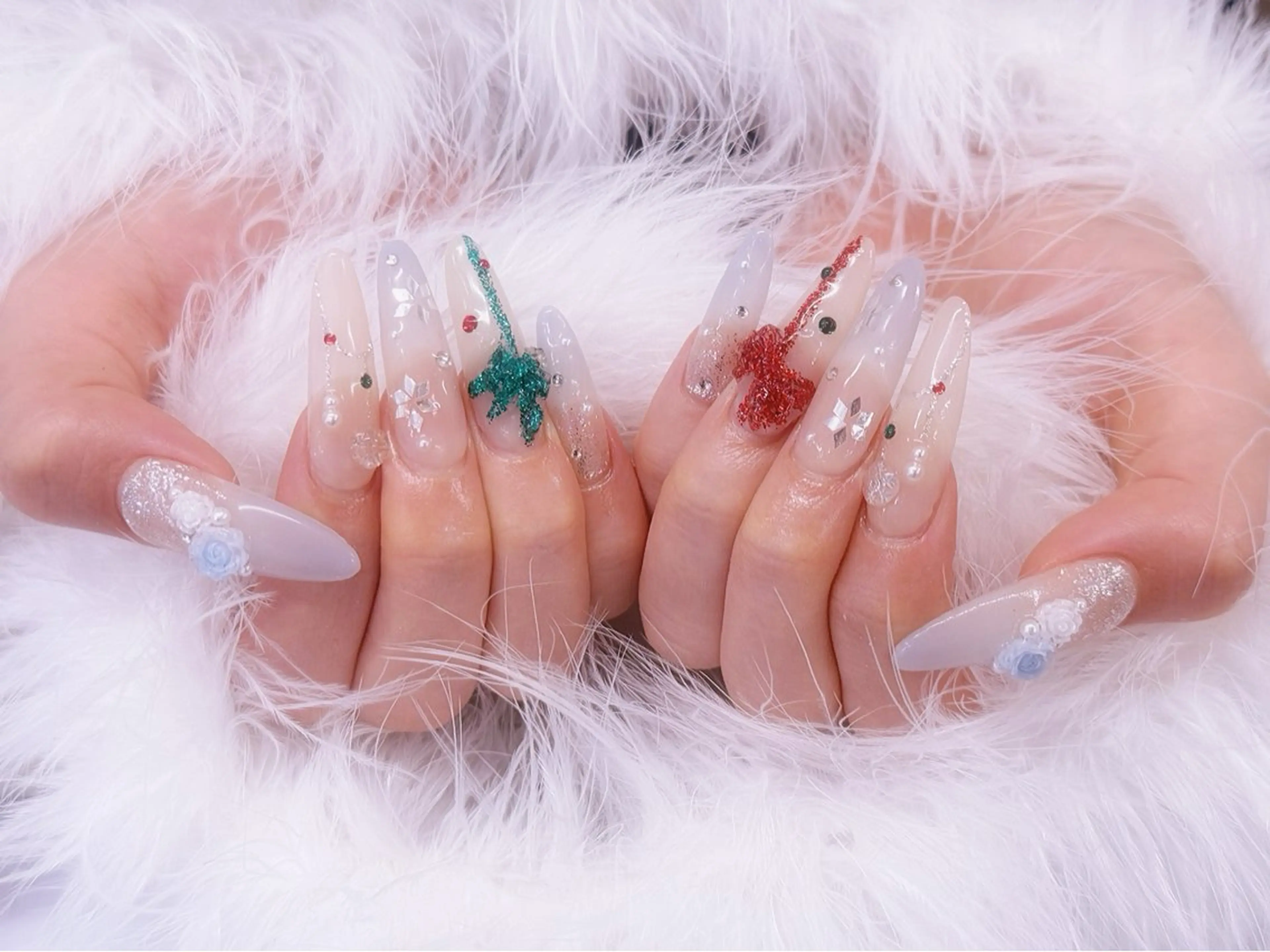 ネイル 冬ネイル クリスマス ハンドネイル Puti nailのネイルデザイン
