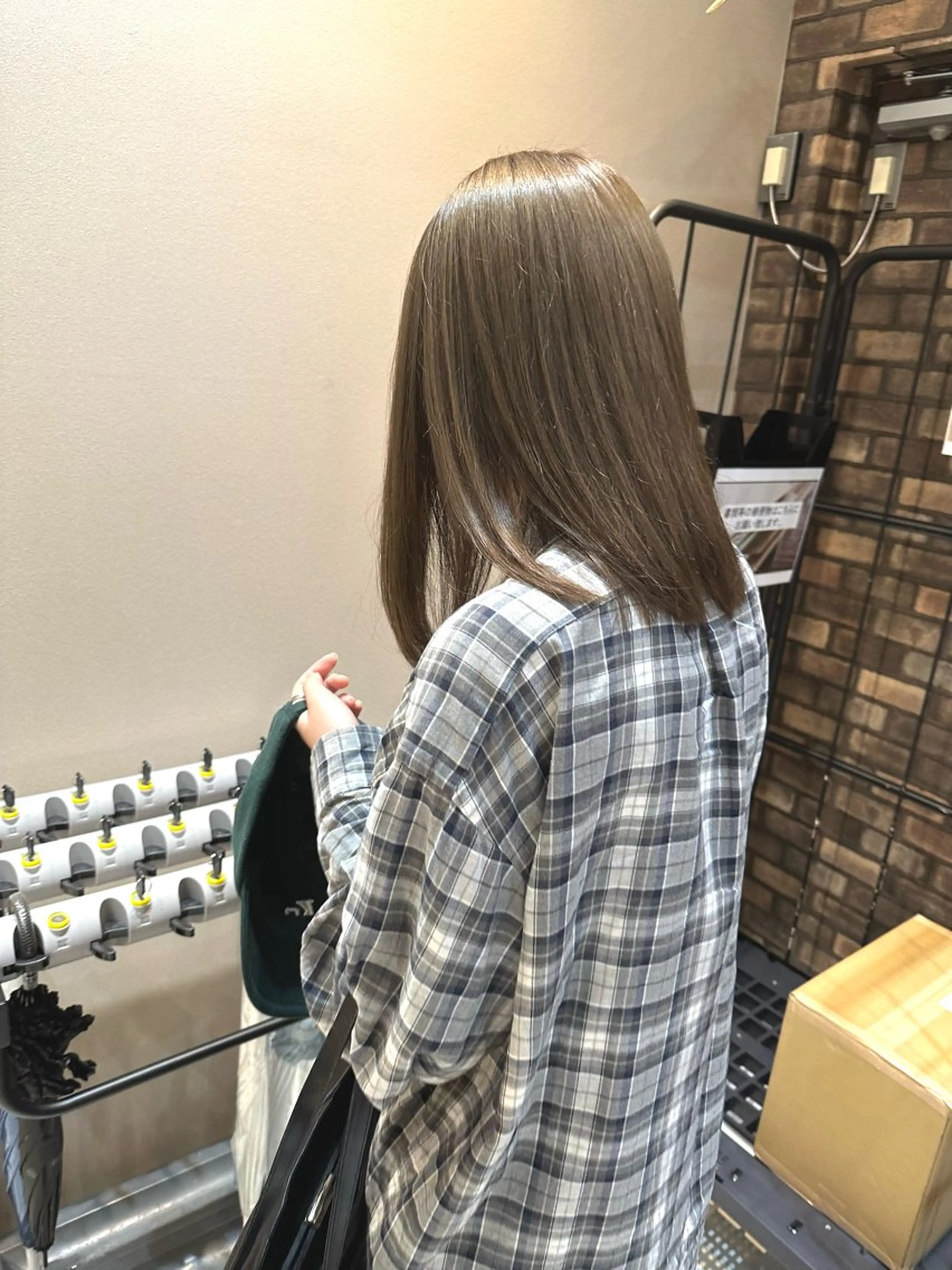 ミディアム カット ヘアカラー Sara newi 🎀透明感🎀のヘアスタイル