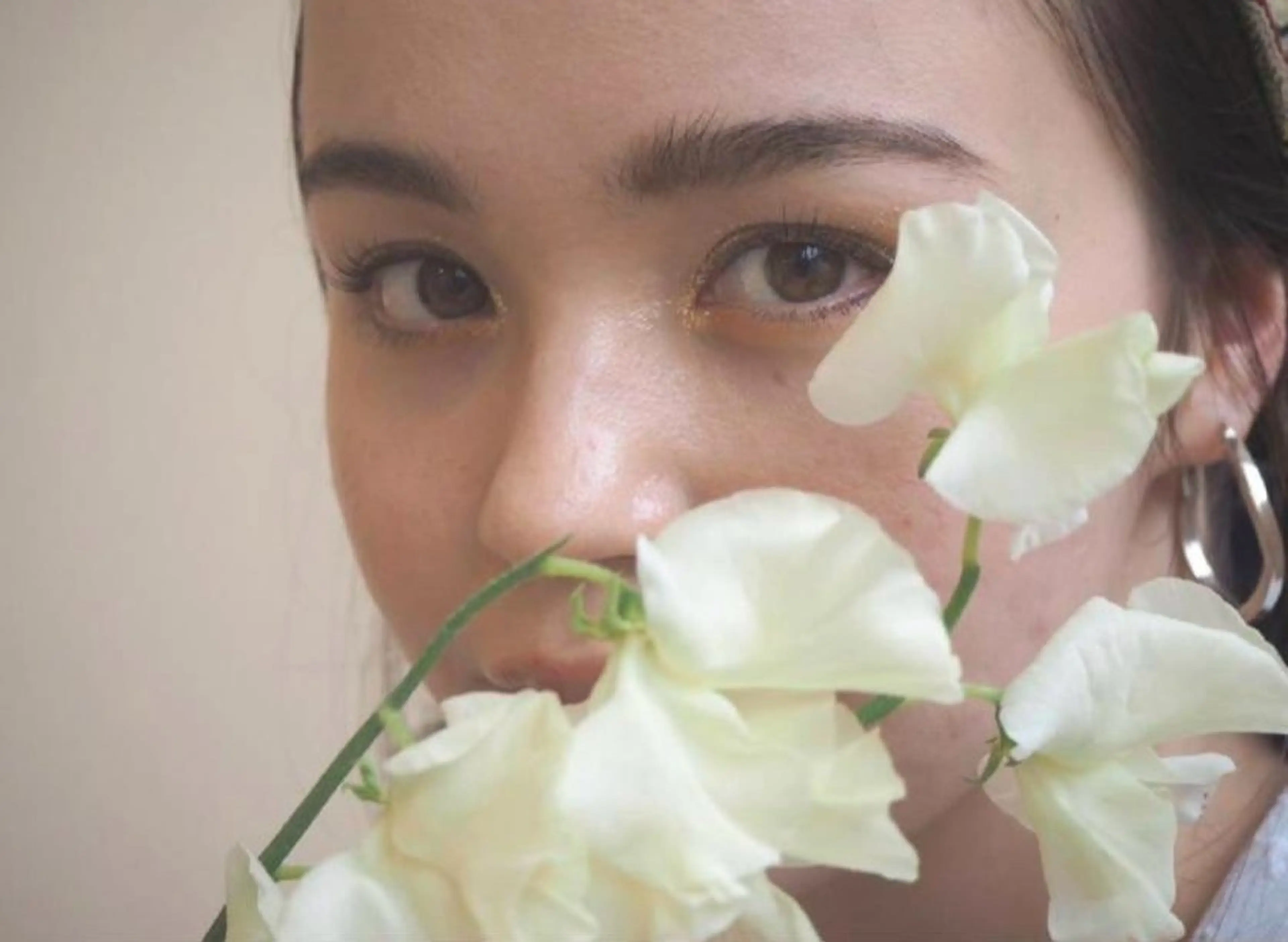 ボリュームラッシュ300本（100束）オフなし⚠️予約リクエストにはお受けできませんの写真