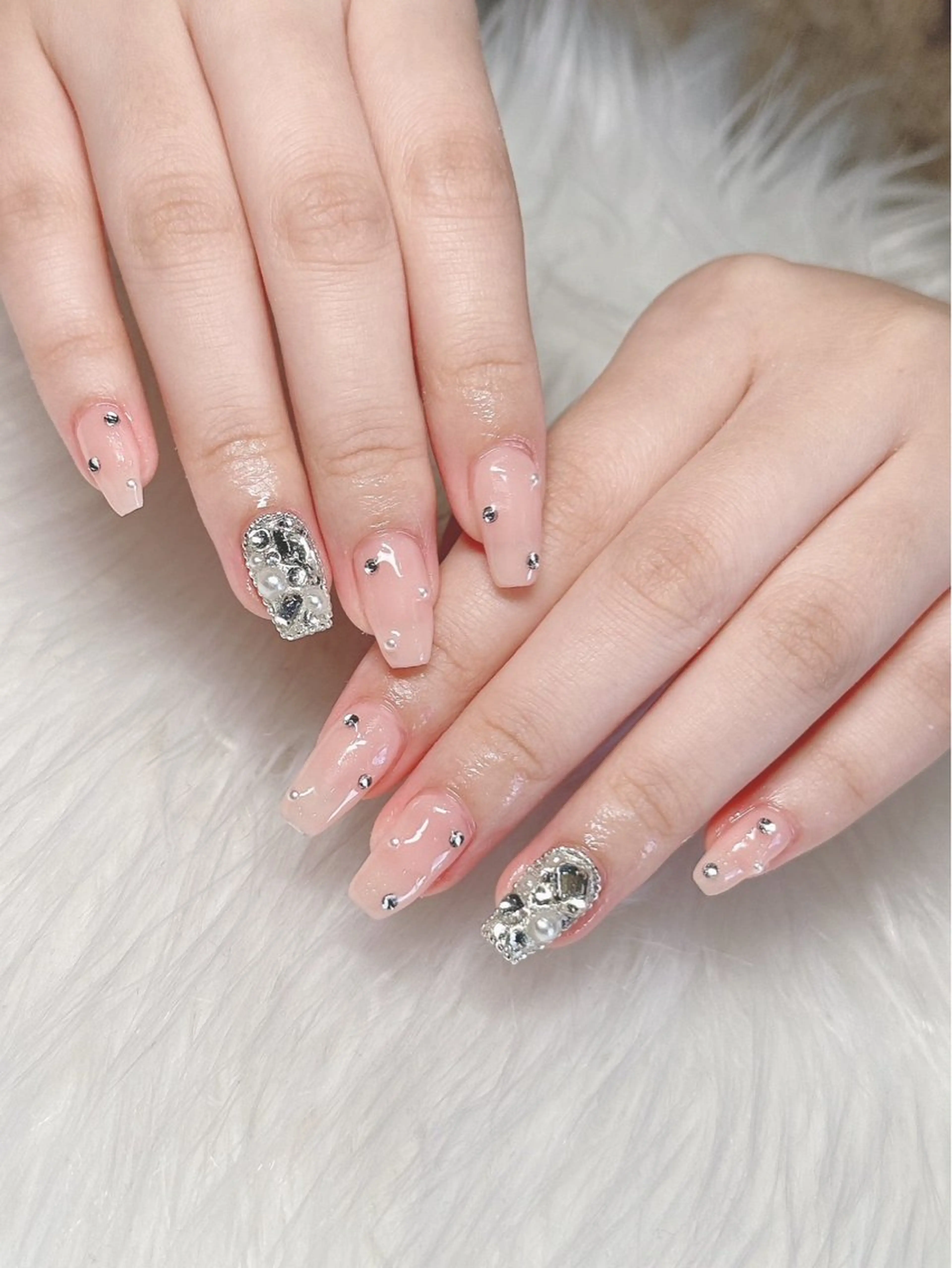 ネイル ハンドネイル nail&eye Ariesのネイルデザイン