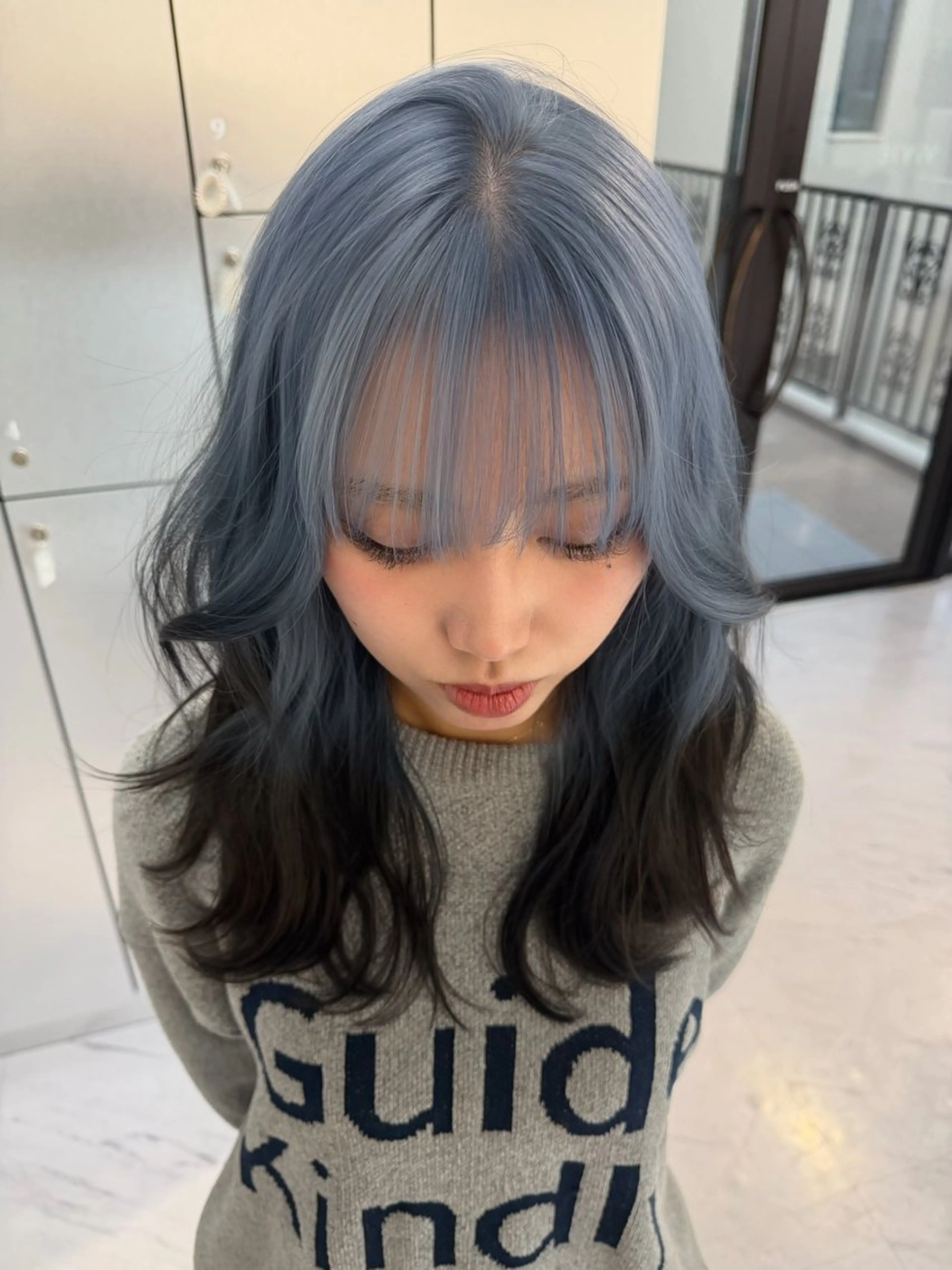 セミロング カラー ベージュカラー ブリーチ ケアブリーチ デザインカラー ダブルカラー ヘアカラー トリートメント TATSUブリーチ/ ミルクティーベージュのヘアスタイル
