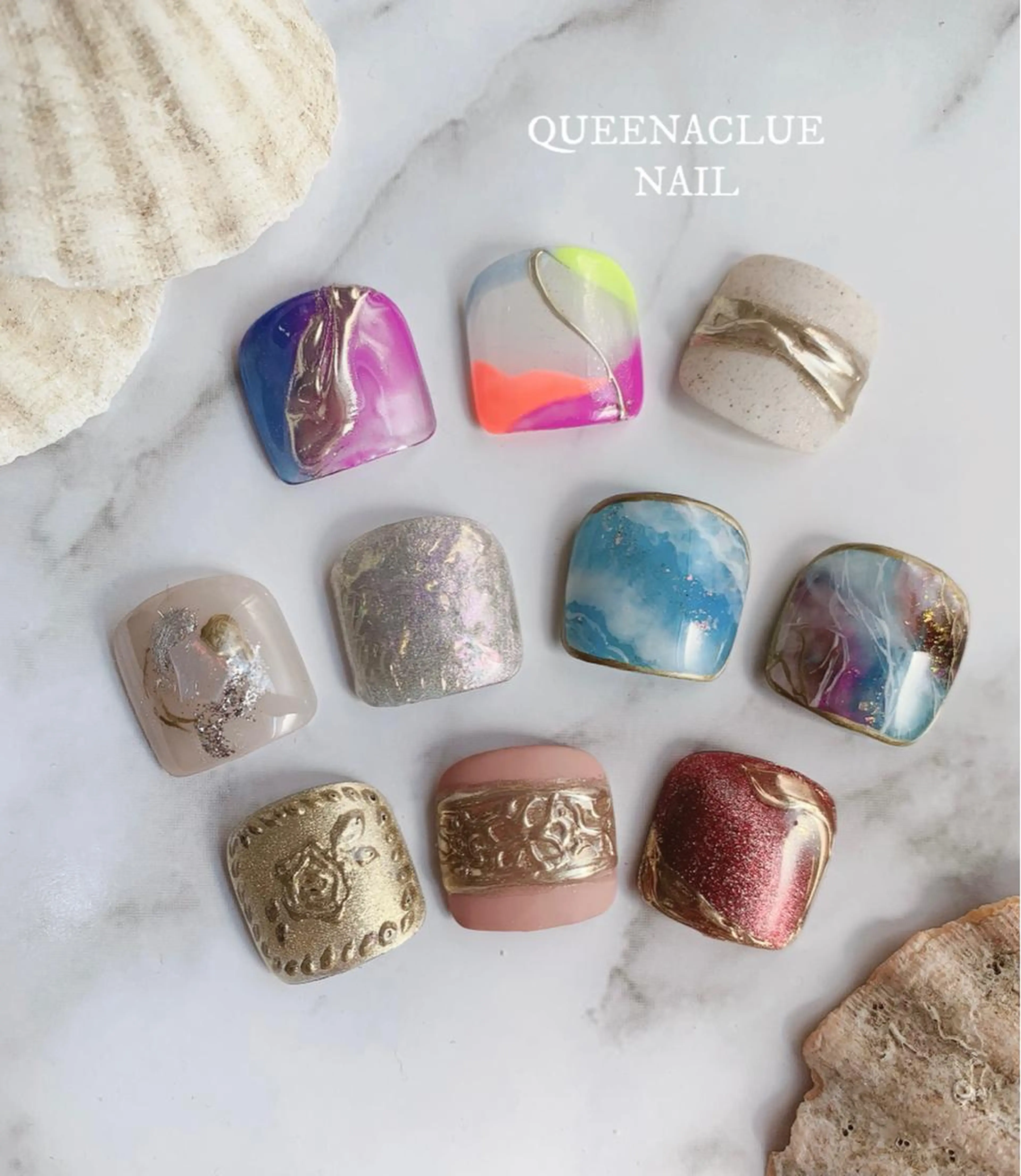 フットネイル　デザインネイル　親指アートorパーツ　親指以外ワンカラー(オフ込み)  ¥7700の写真