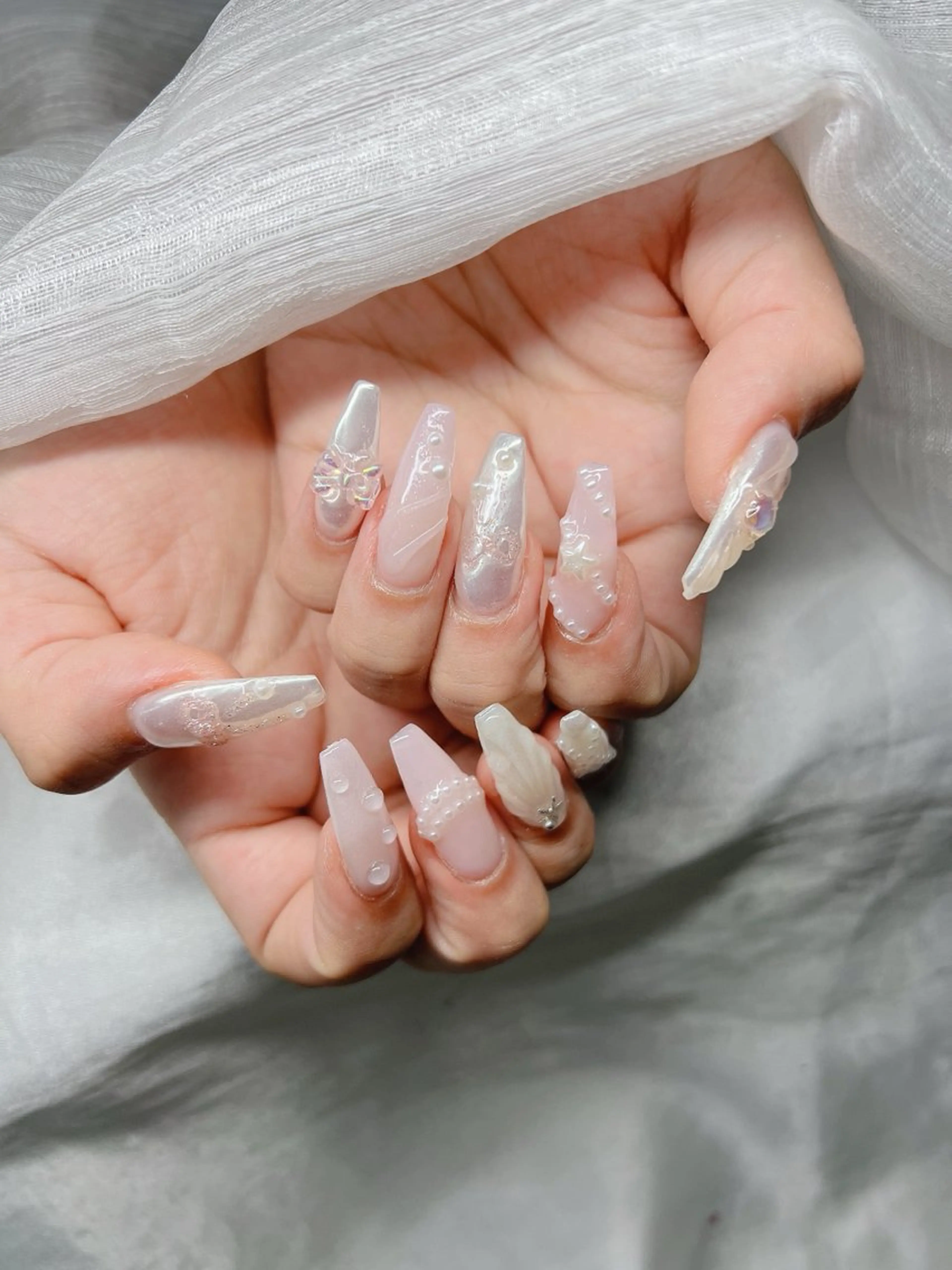 ネイル ハンドネイル Lee Nailsのネイルデザイン