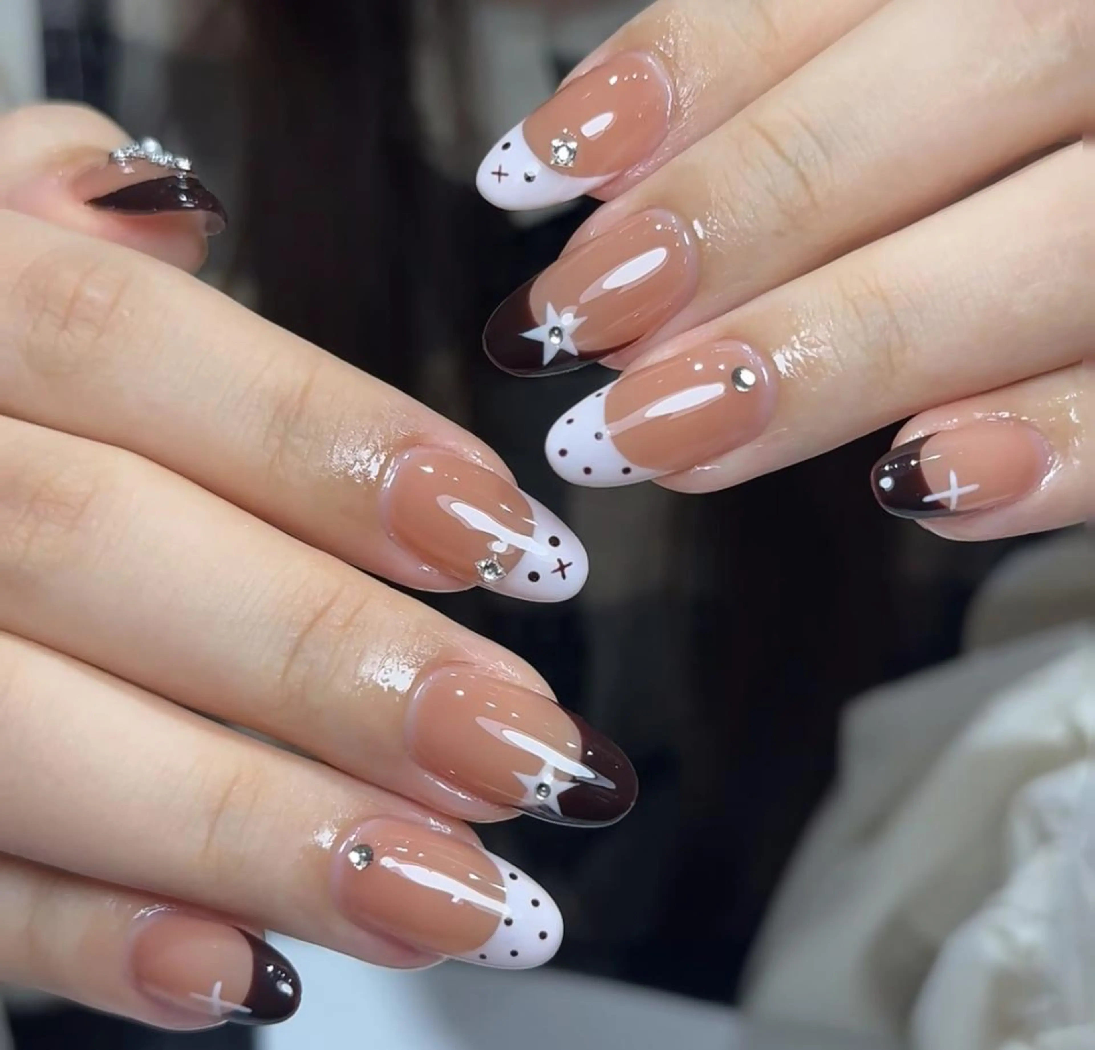ネイル ハンドネイル 🎀 Ayaka_nailのネイルデザイン