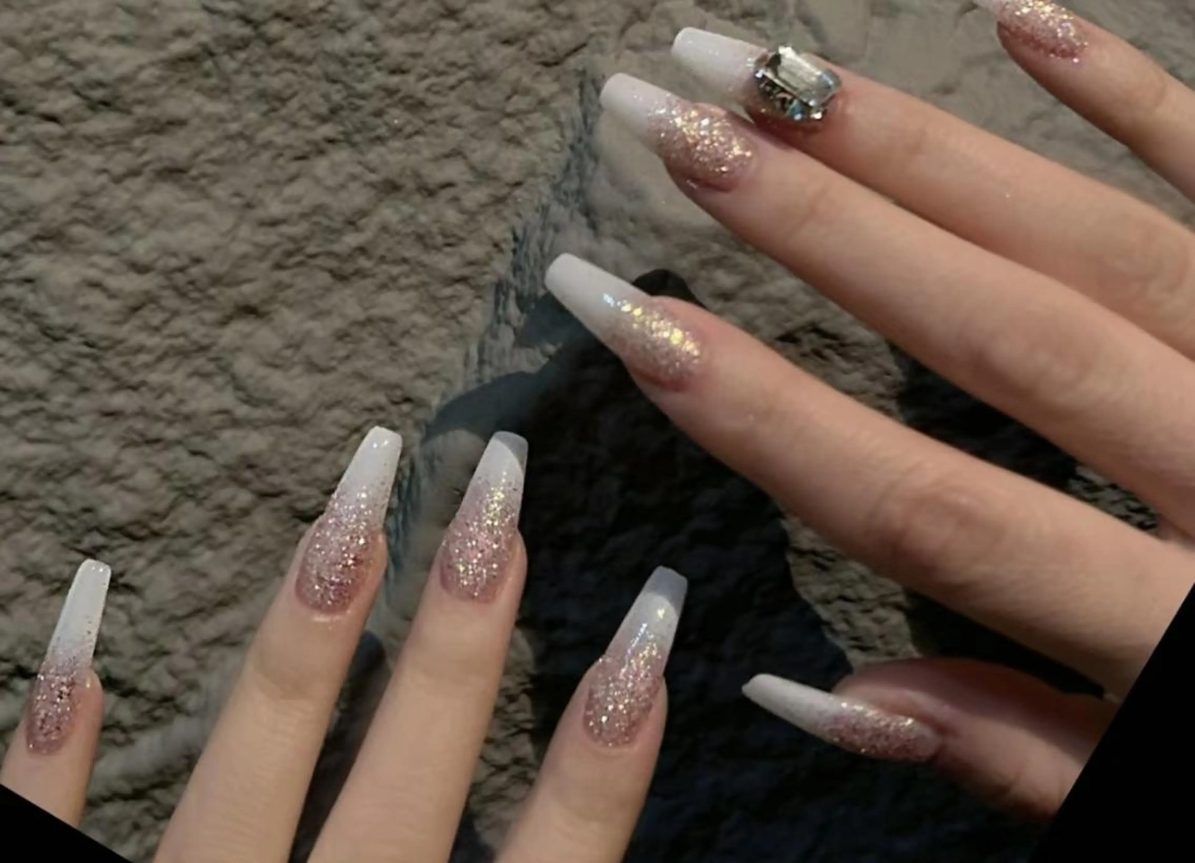 ネイル VIVIAN エイのネイルデザイン