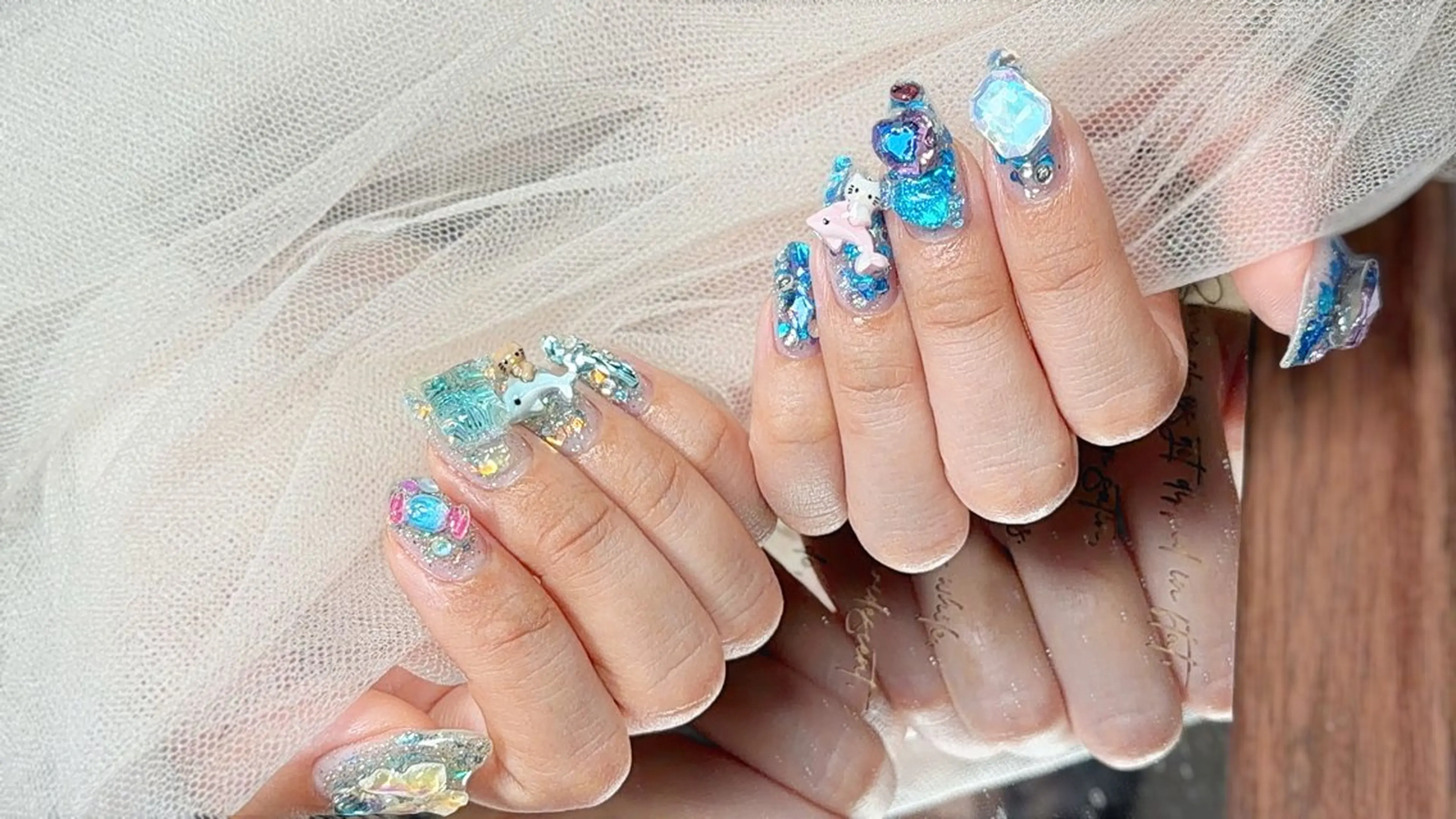 ネイル 持ち込み ハンドネイル Ayumi nails川崎店のネイルデザイン