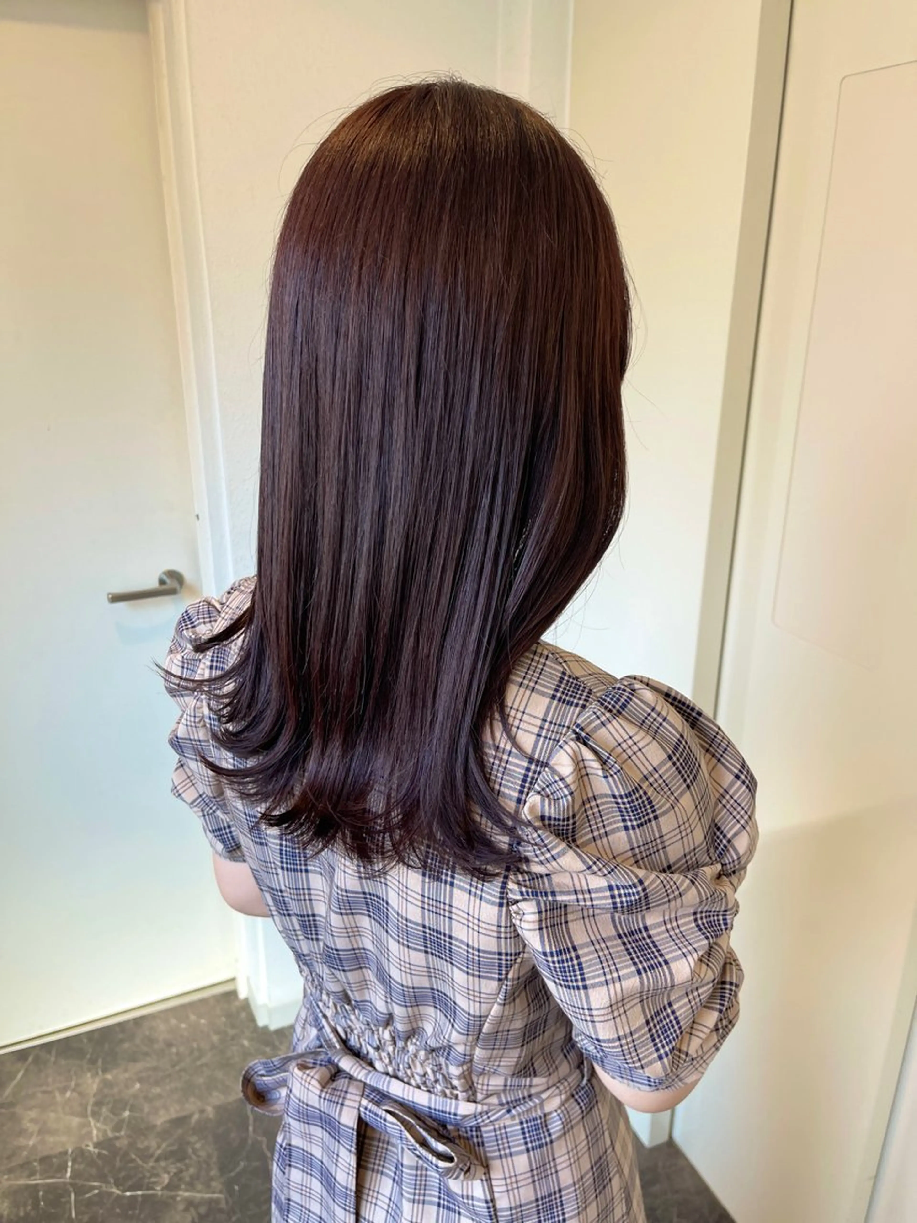 セミロング カラー warme𓂂𓂃 静岡のヘアスタイル