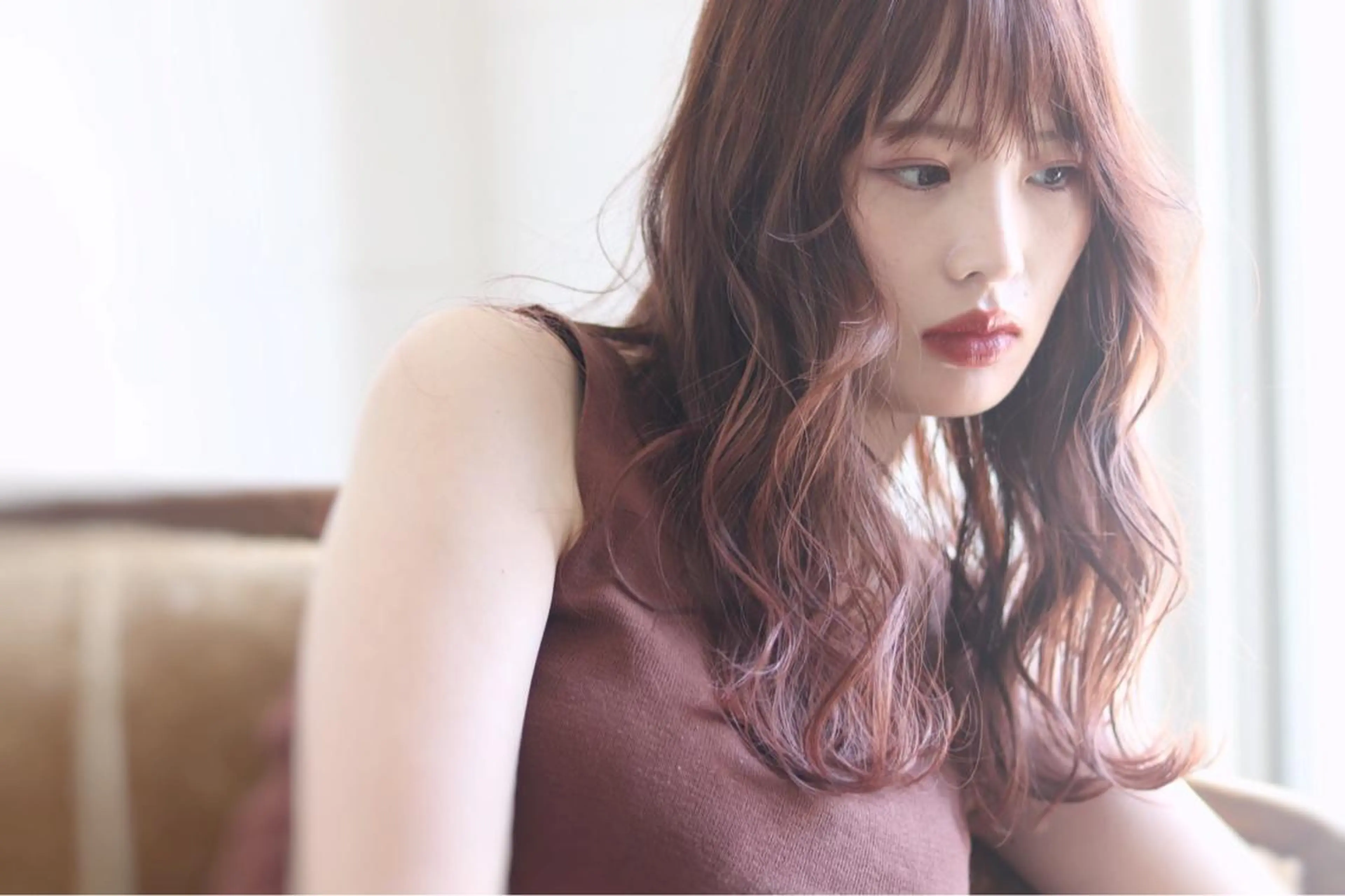 セミロング カラー ベージュカラー ピンクカラー ピンクベージュ カット ヘアカラー トリートメント 🍎吉川浩生 トップスタイリストのヘアスタイル