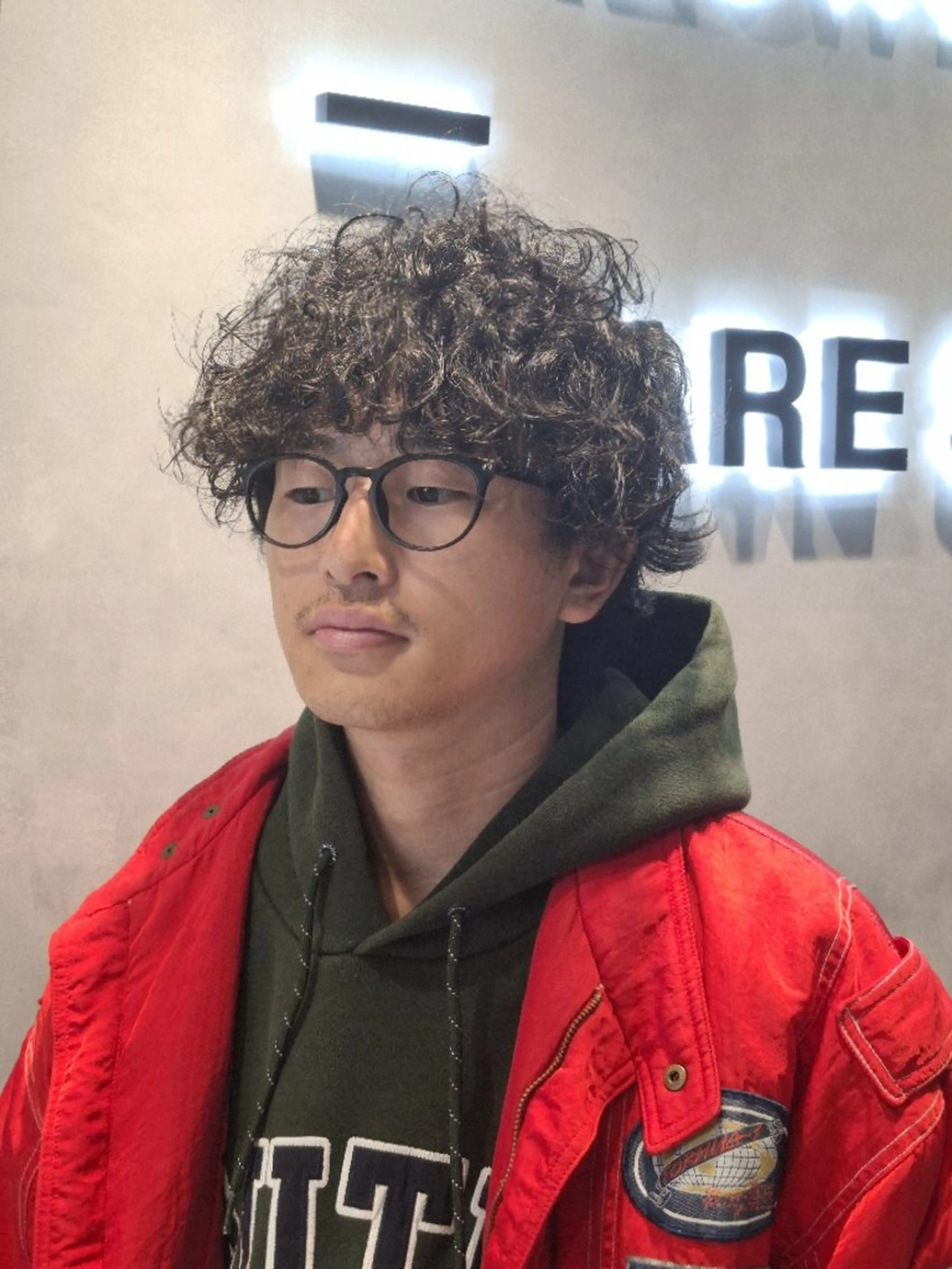 ミディアム ミディアムパーマ くせ毛 束感&韓国ヘア🐰 koumeiのヘアスタイル