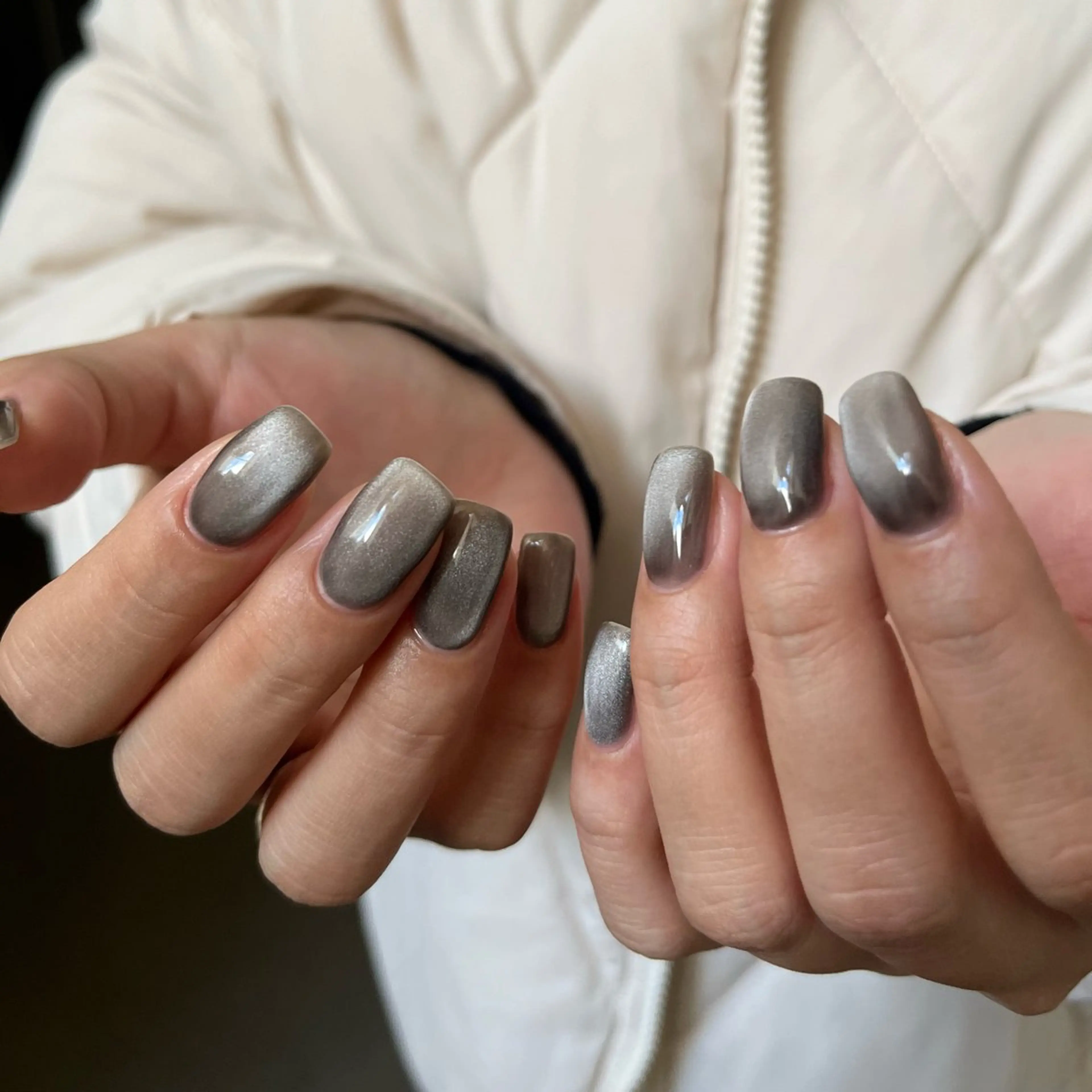 ネイル グリーン マグネットネイル ハンドネイル vegh.所属・vegh. nail／阿波座のネイルデザイン