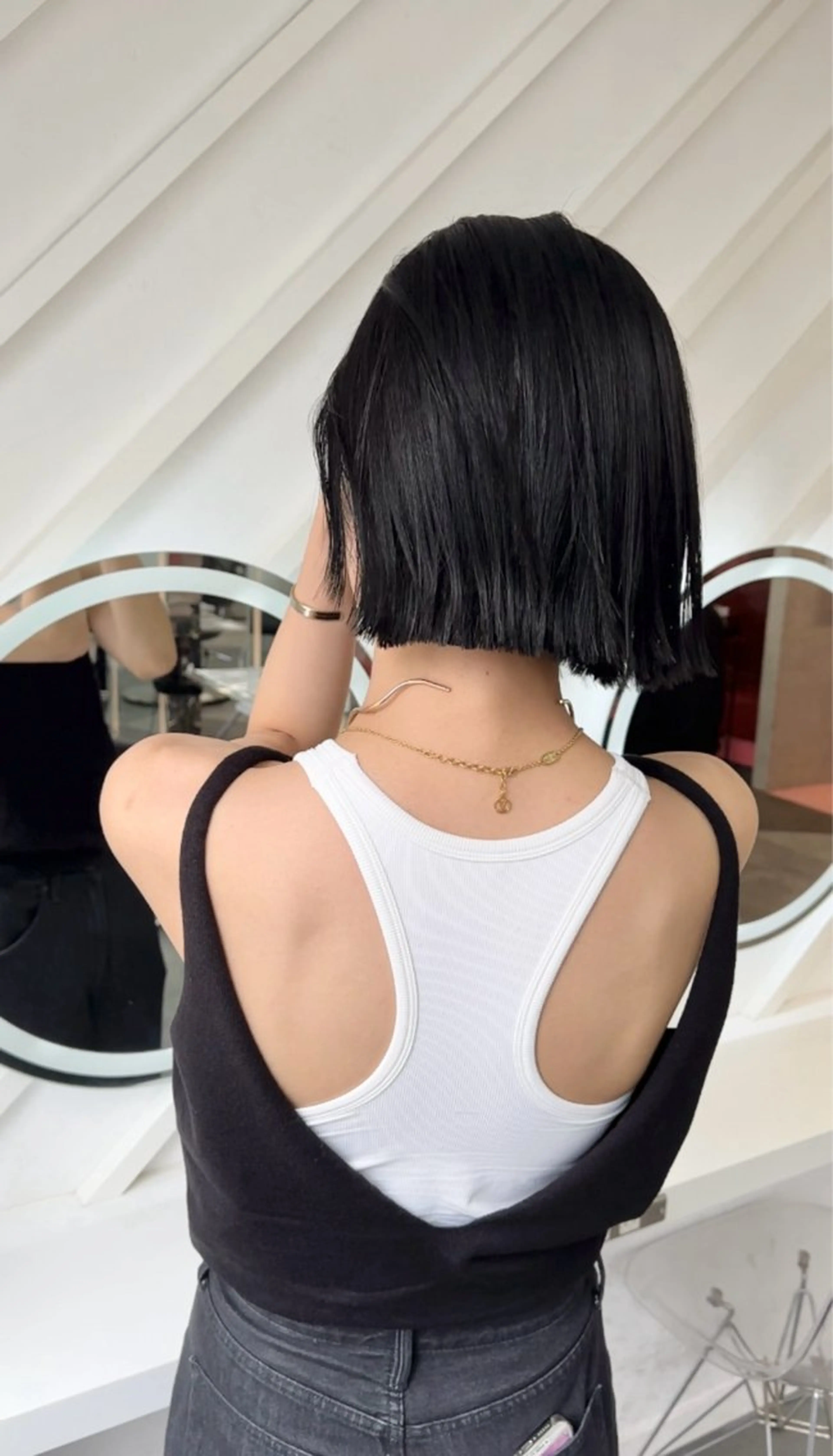 ショート カラー カット ヘアカラー トリートメント 莉乃/縮毛矯正/髪質 改善/艶カラーのヘアスタイル