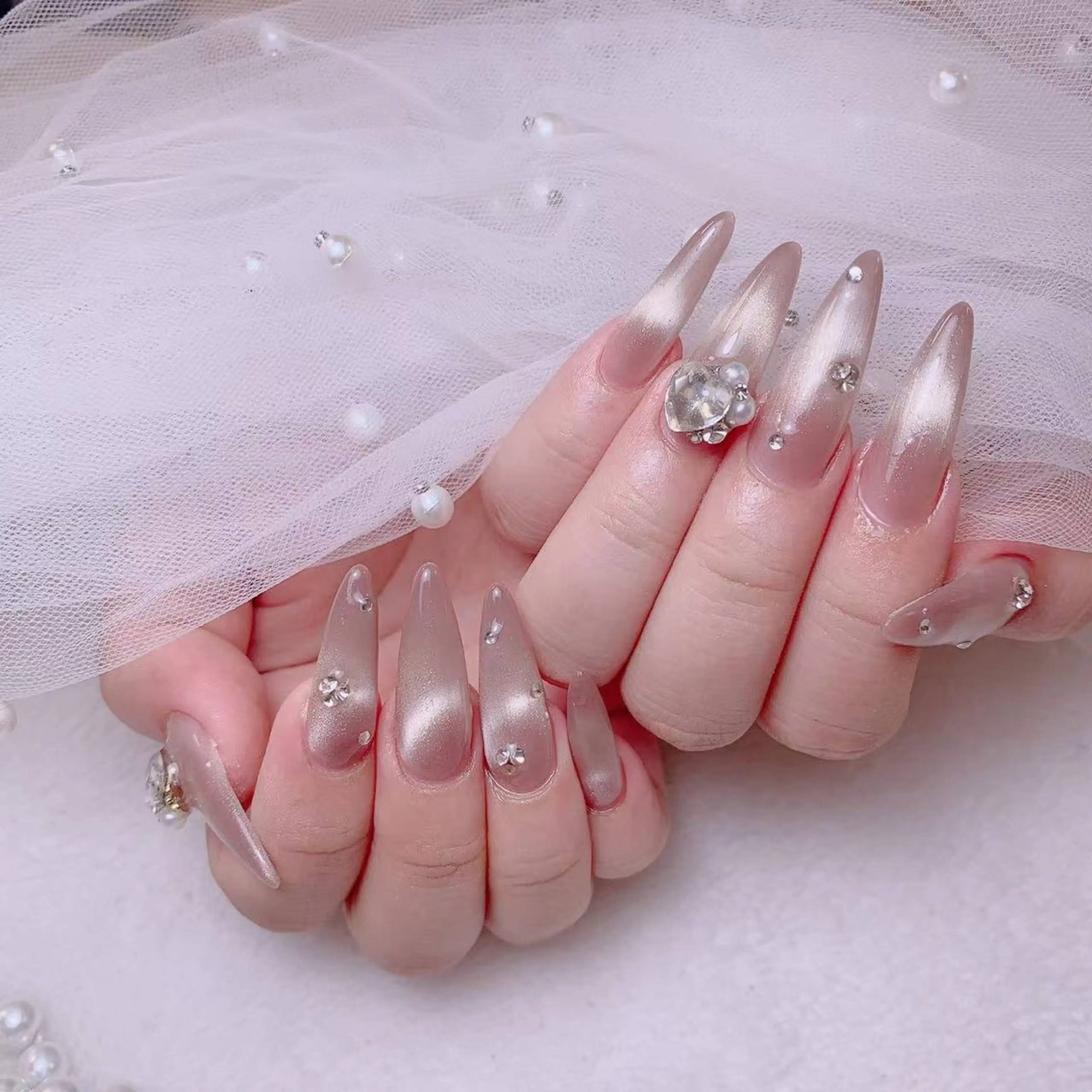 ネイル キラキラネイル マグネットネイル Amina nail salonのネイルデザイン