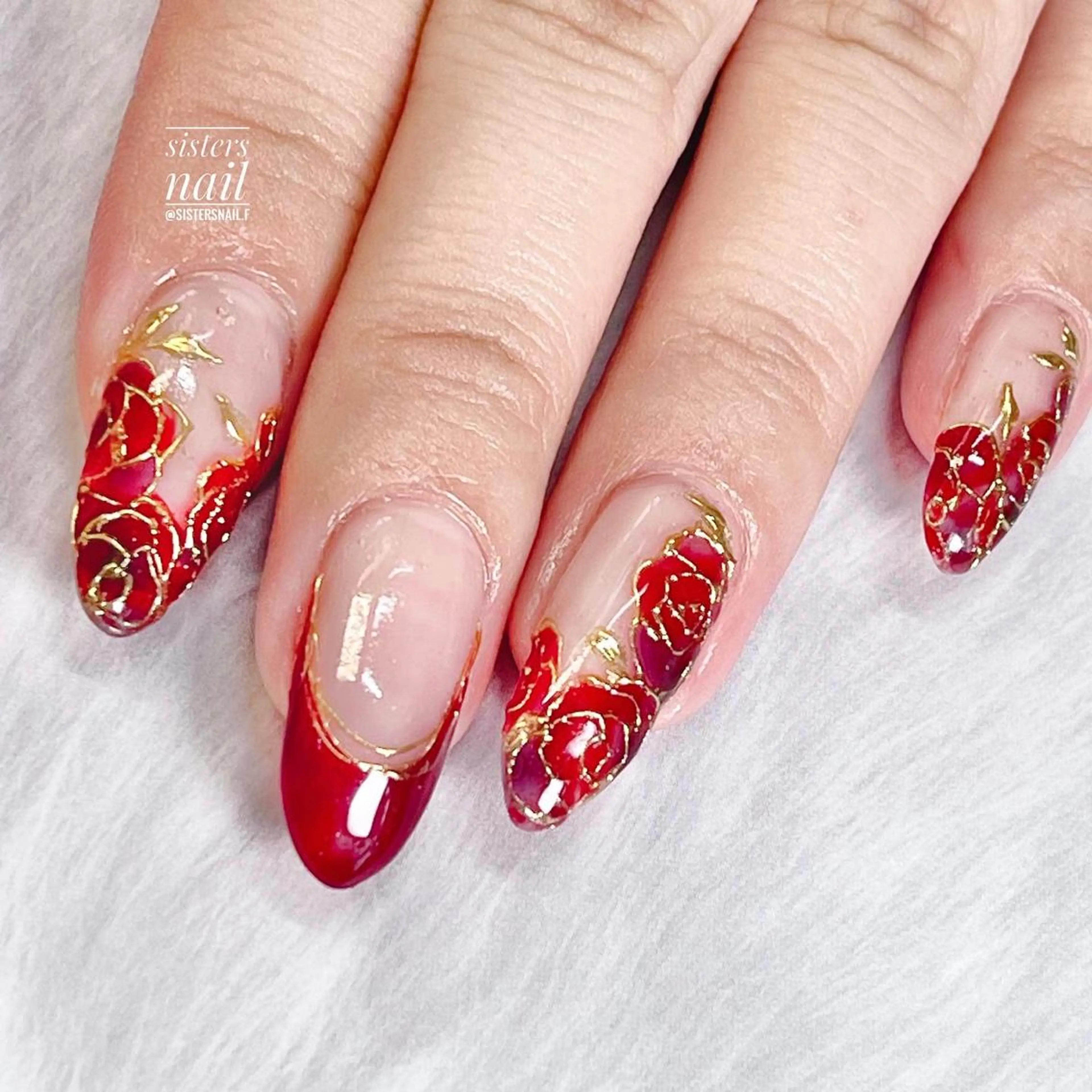 ネイル アートネイル フラワーネイル フレンチネイル 赤色 sisters nail.fのネイルデザイン