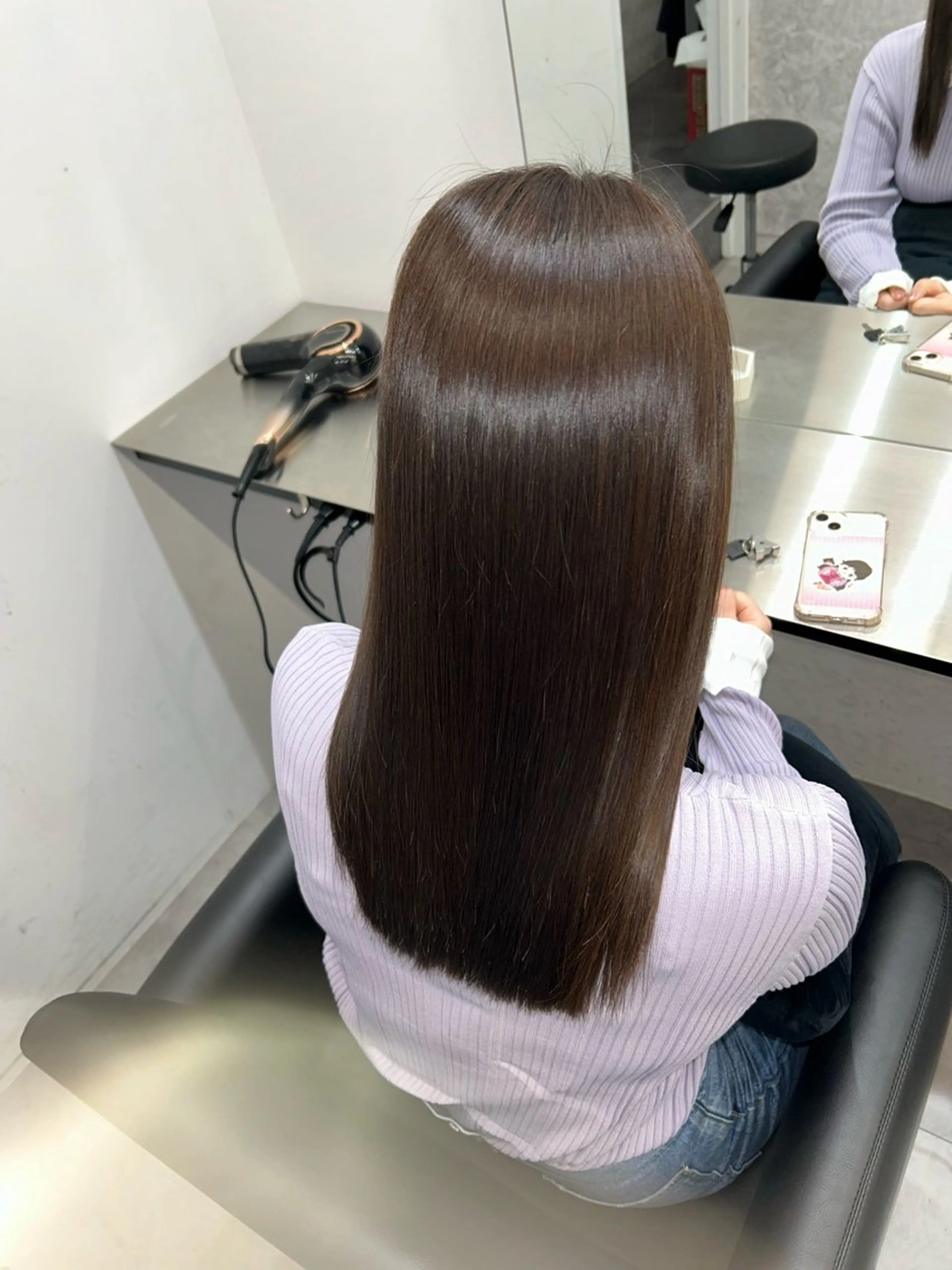 ロング カラー ブラウンカラー チョコレートブラウン Core　山下 このはのヘアスタイル