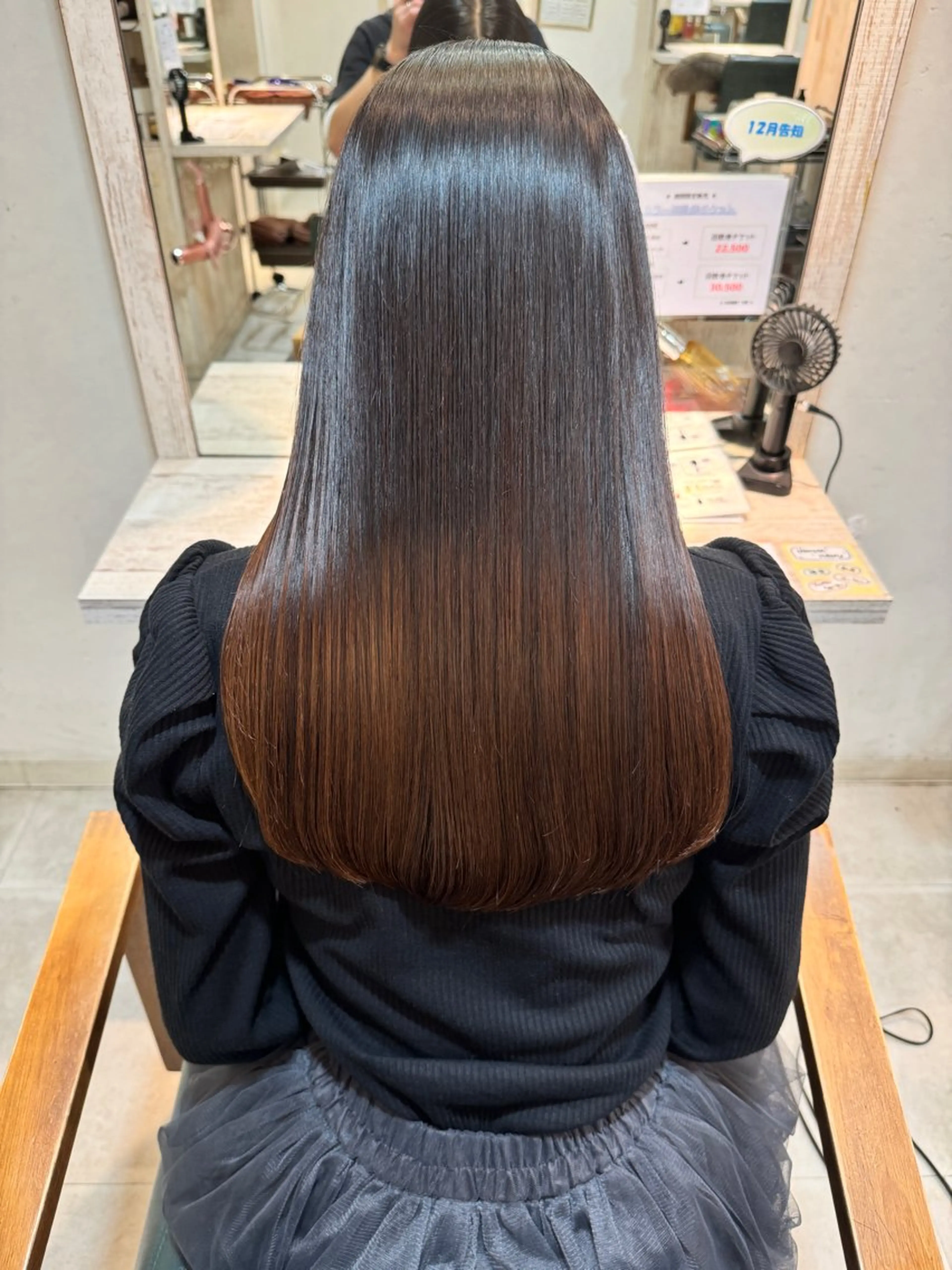 ロング ☘️髪質改善縮毛 ☘️大人ショートのヘアスタイル