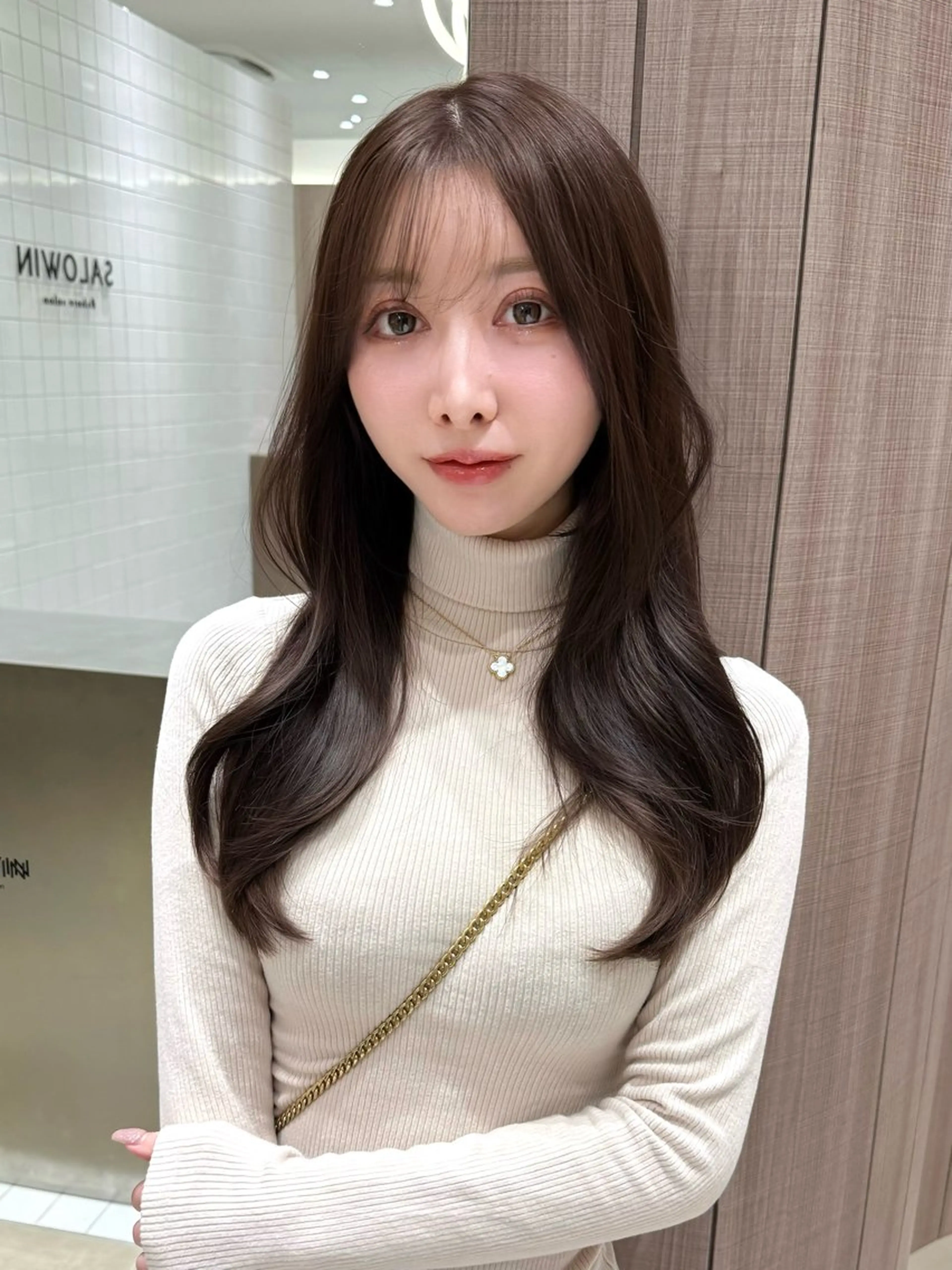 セミロング カラー カット ヘアカラー トリートメント 韓国ヘア🤍顔周り/ 髪質改善✨/林遼一郎のヘアスタイル