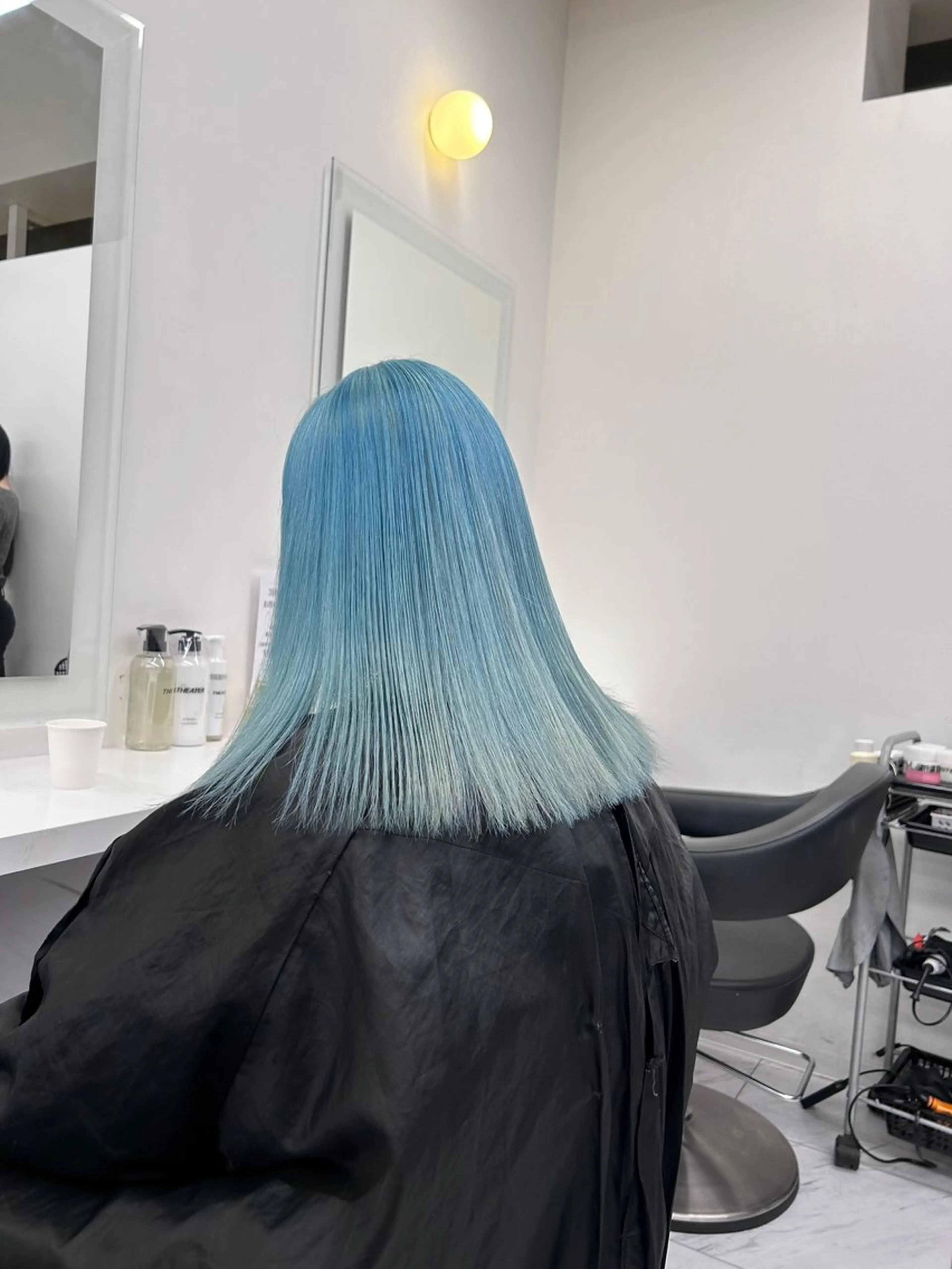 カラー ヘアカラー 透明感ベージュ🤎 ナチュラルレイヤーのヘアスタイル